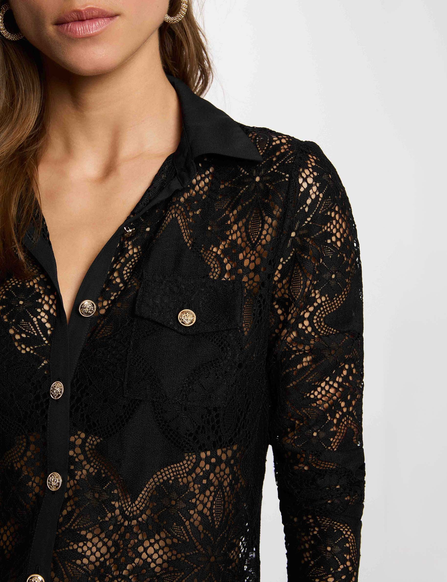 Camisa de encaje con cuello vuelto negro mujer
