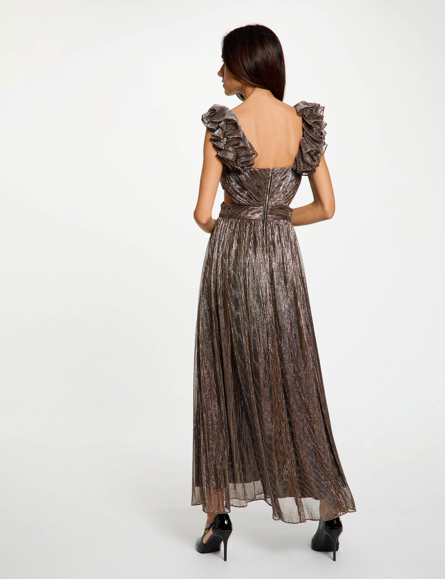 color bronce mujer