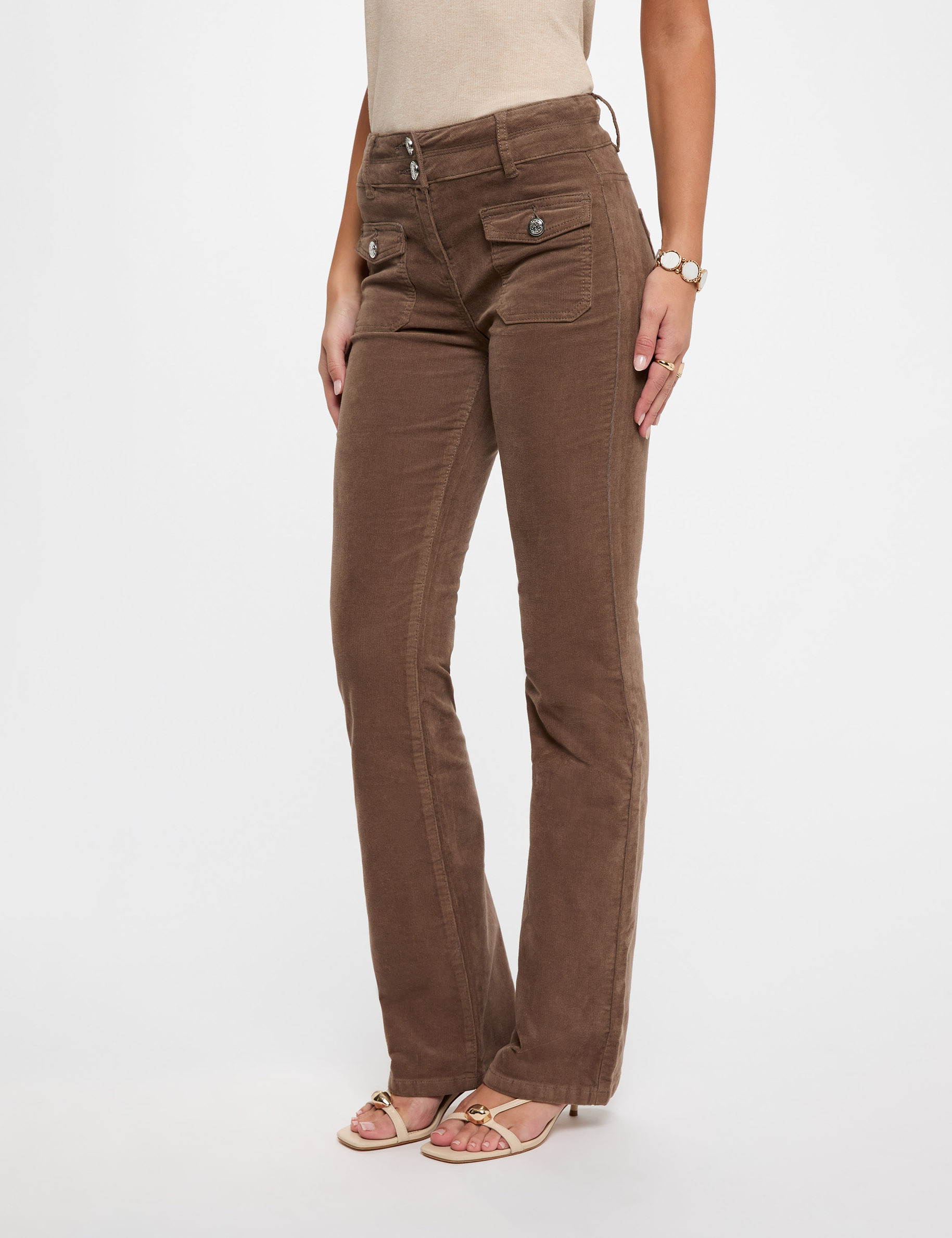 Pantal&oacute;n ajustado terciopelo verde caqui mujer
