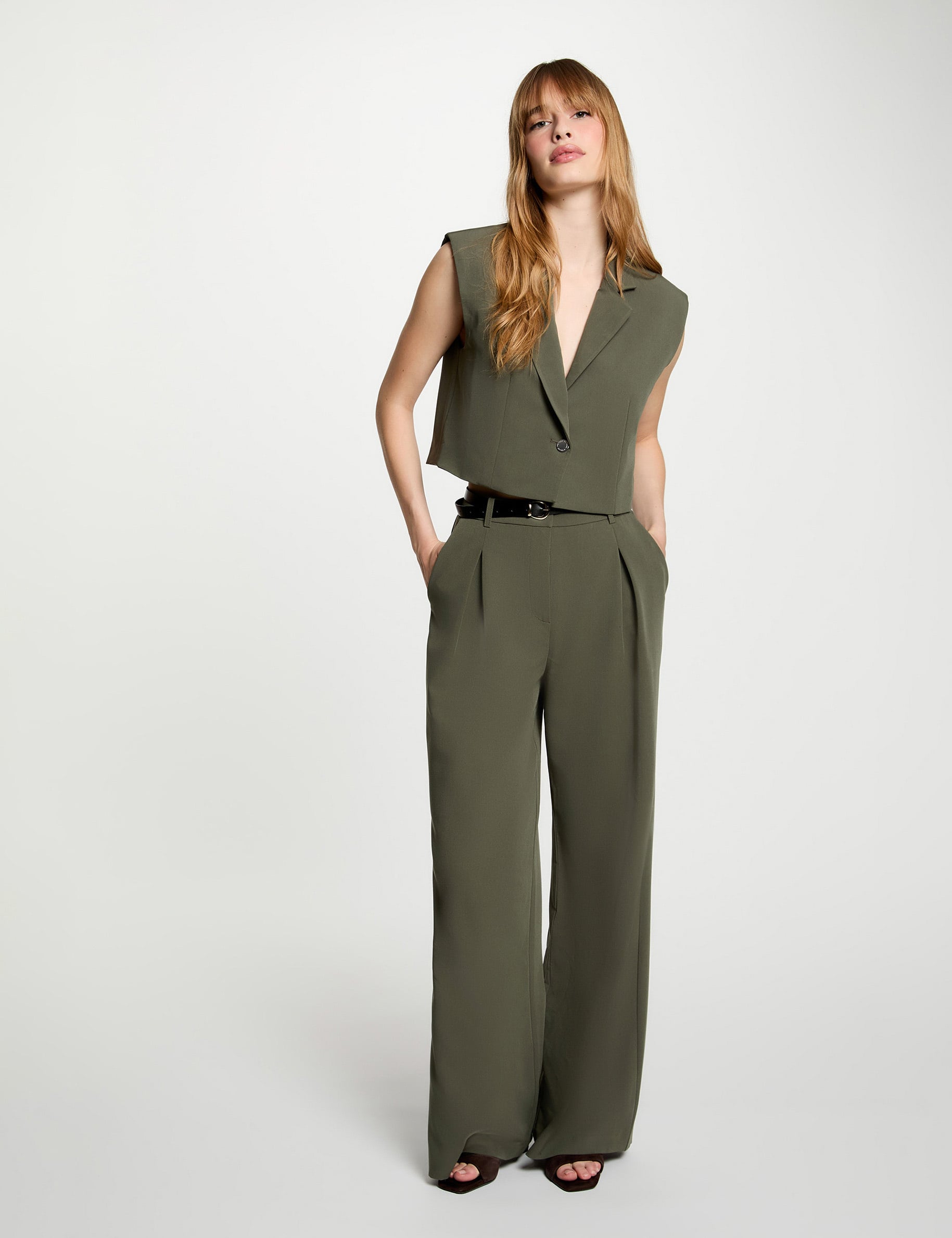 Pantal&oacute;n ancho de tiro alto verde caqui mujer
