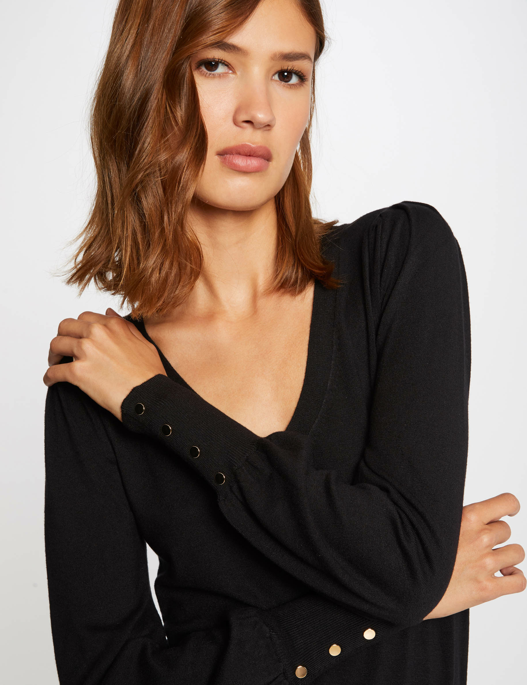 Jersey manga larga con escote en V negro mujer