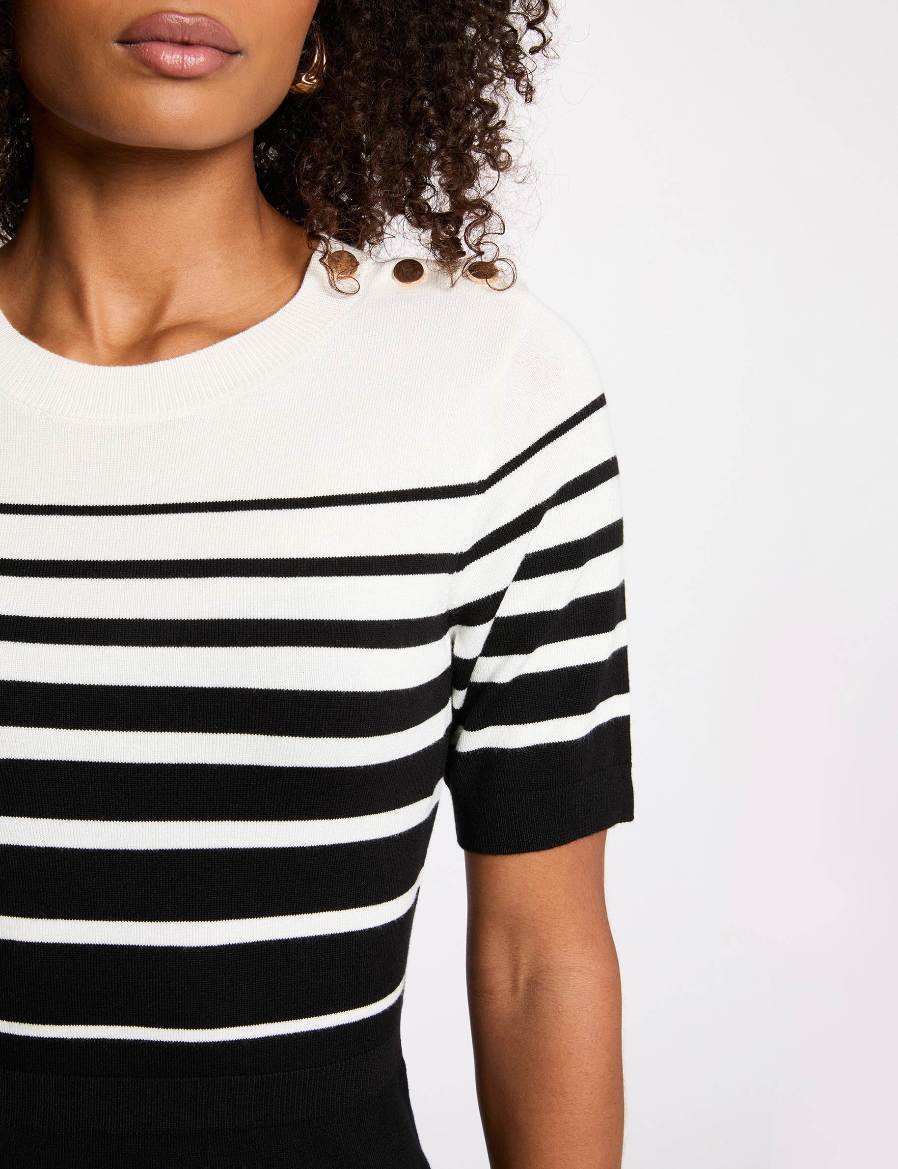 Vestido de punto corto ajustado negro mujer