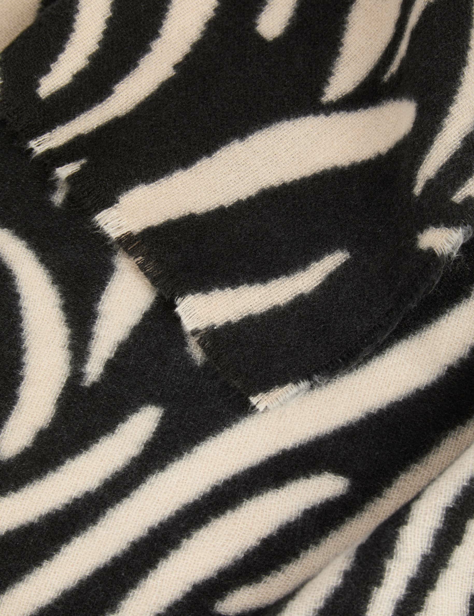 Bufanda con estampado de cebra marfil mujer