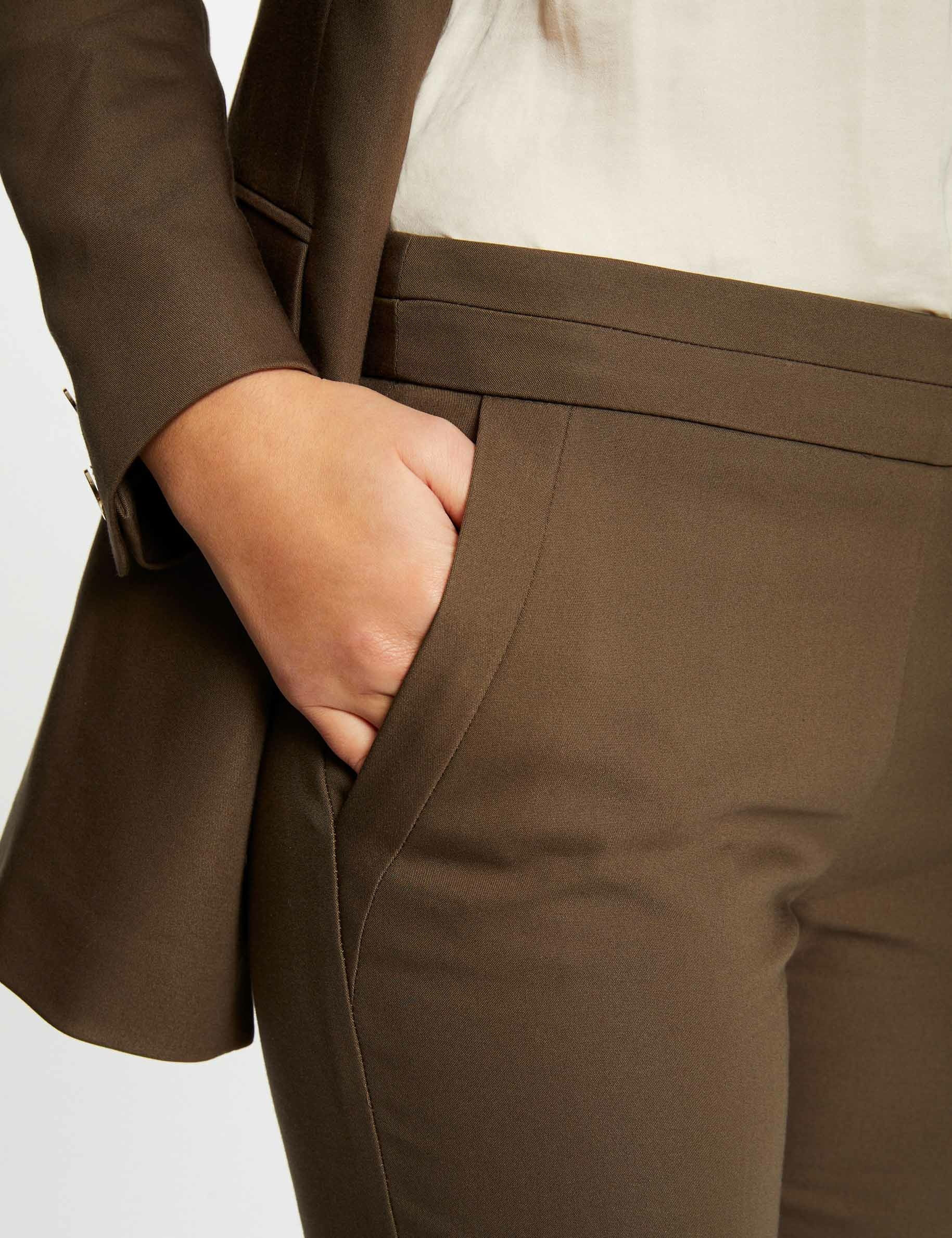 Pantalón cigarette estilo corto mujer Pantalón cigarette estilo corto mujer