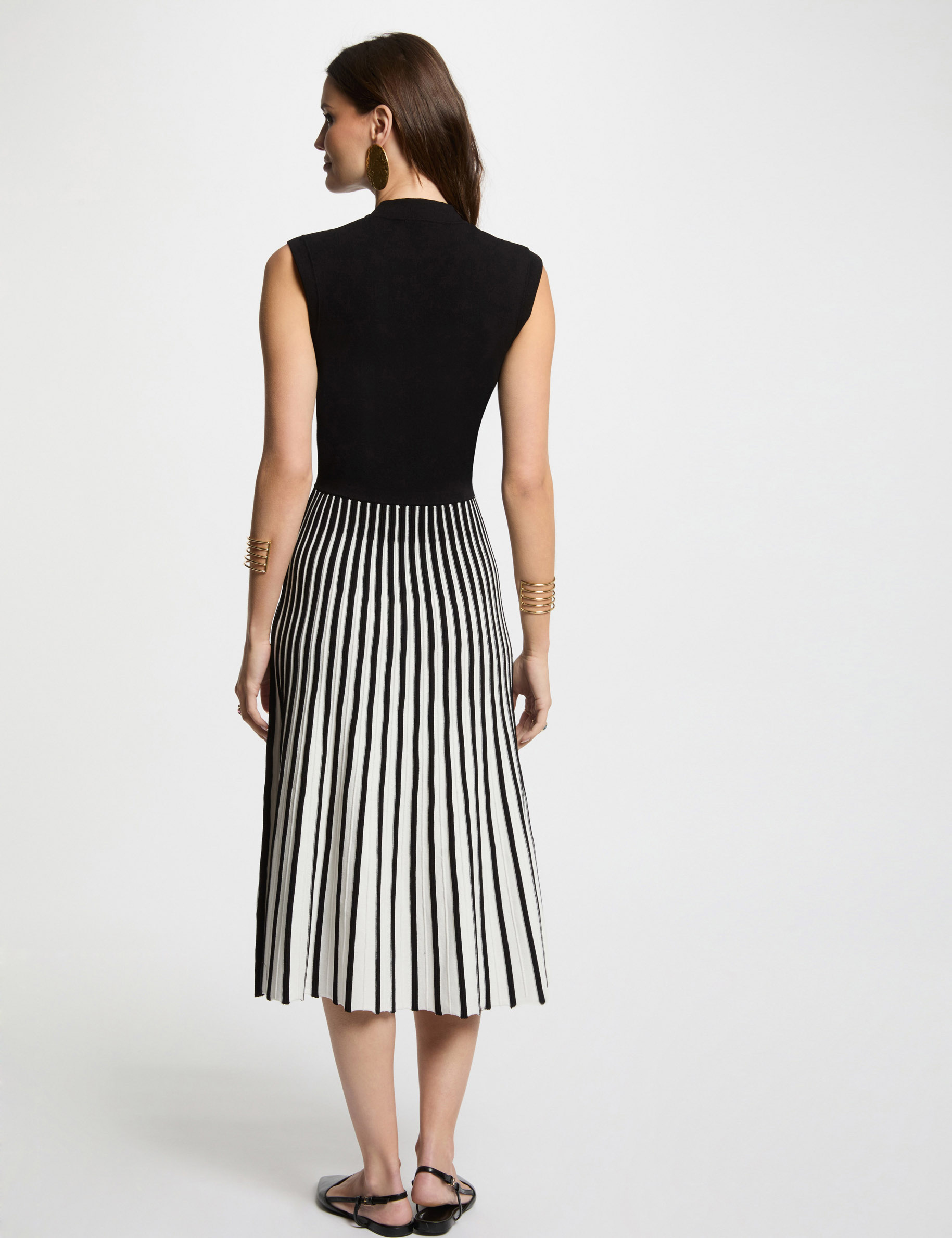 vestido punto evase plisado negro mujer Vestido punto evasé plisado negro mujer