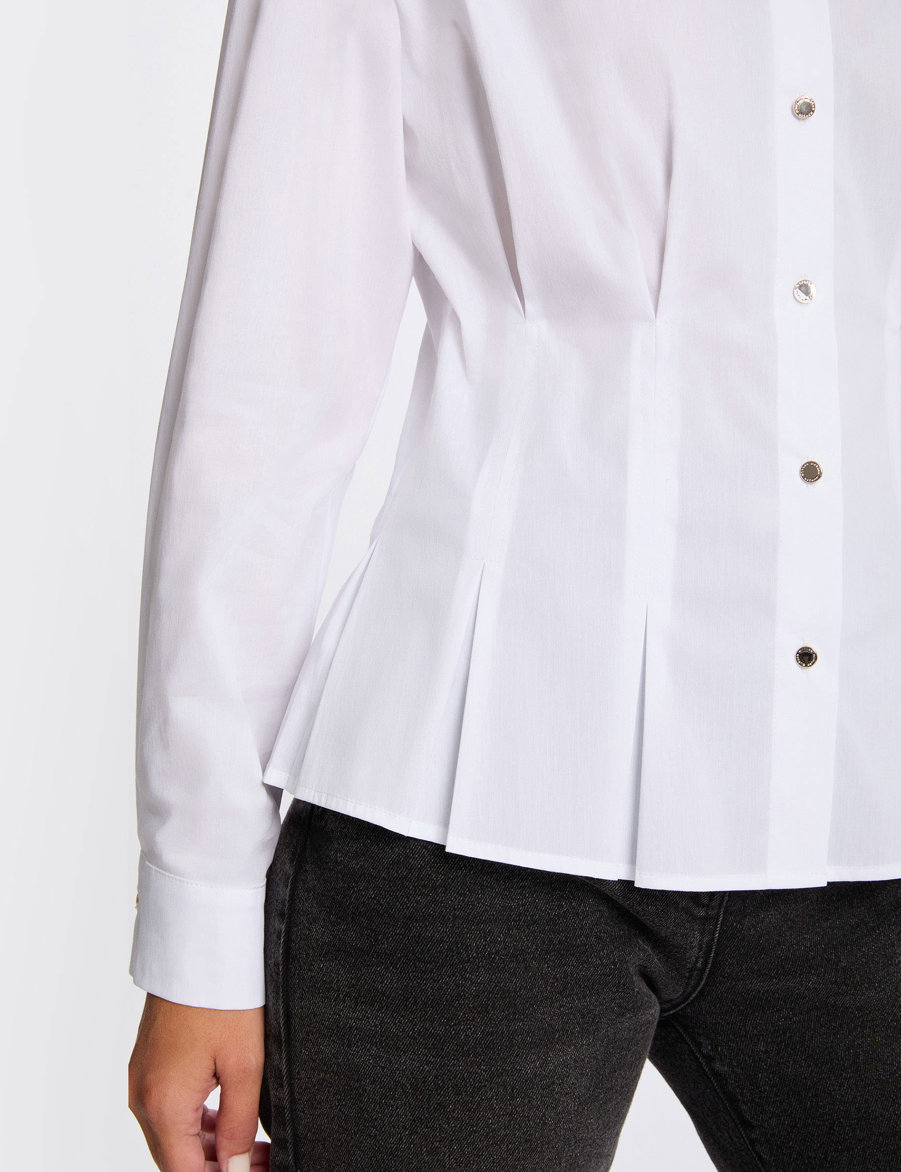Camisa entallada con cuello de solapa blanco mujer