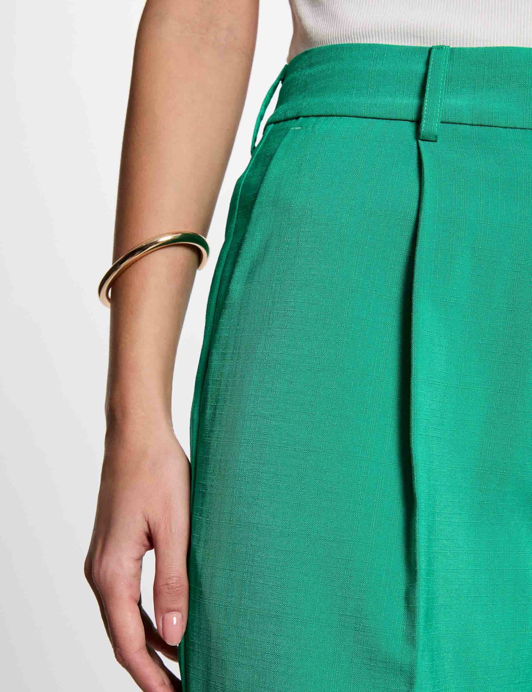 pantalon recto con pinzas verde emeralda mujer Pantalón recto con pinzas verde emeralda mujer