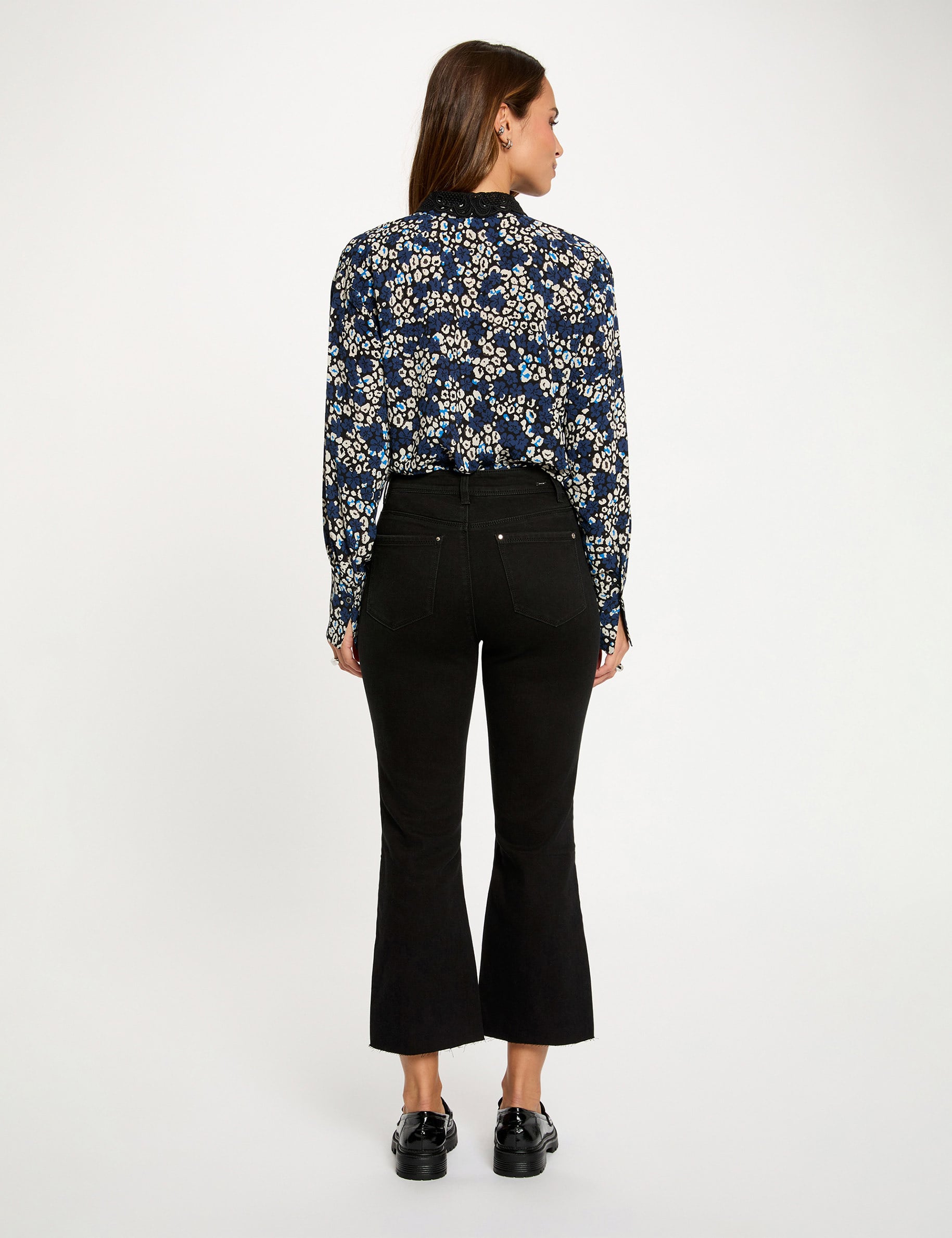 Vaqueros flare 7/8 negro mujer