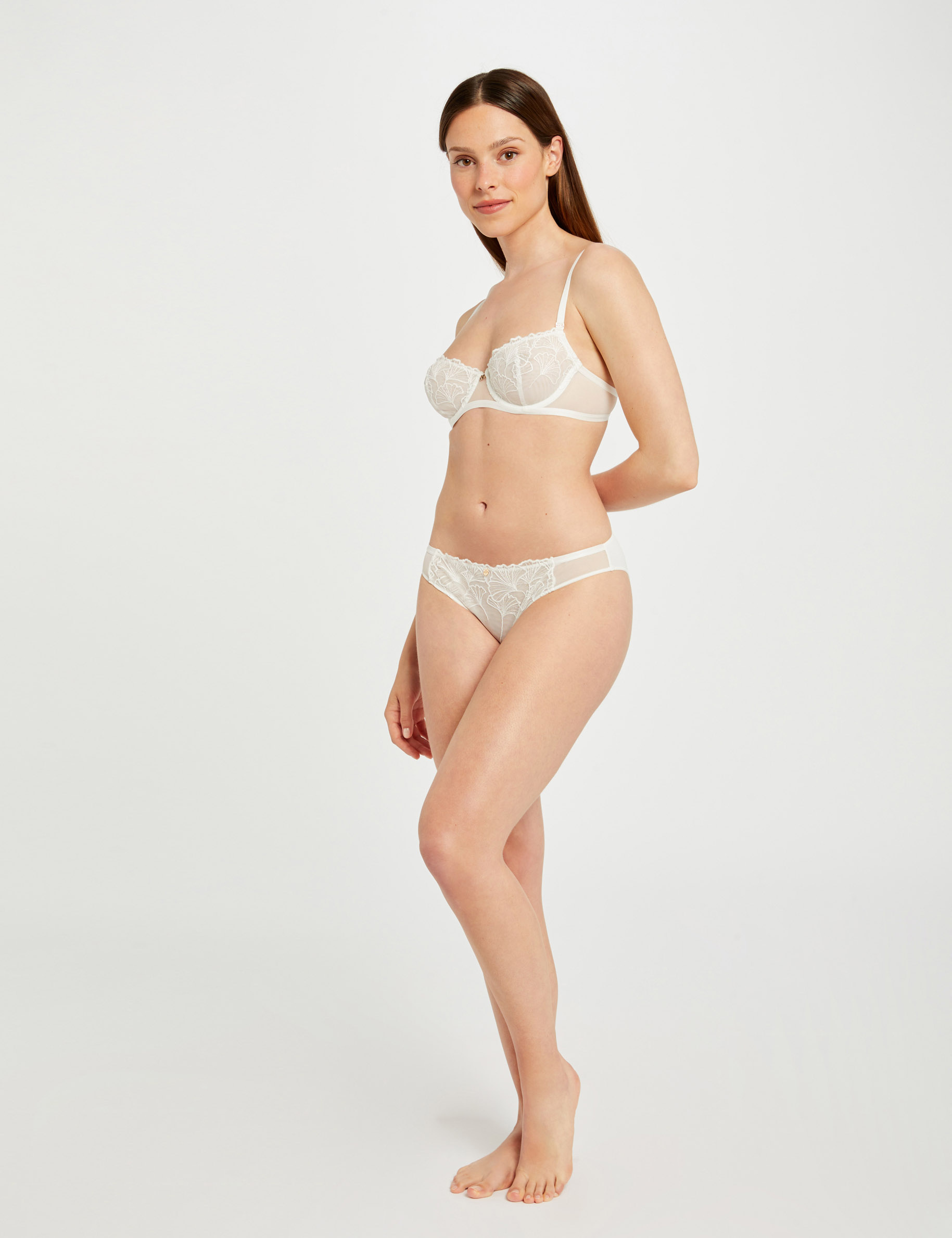 slip de encaje marfil mujer Slip de encaje marfil mujer