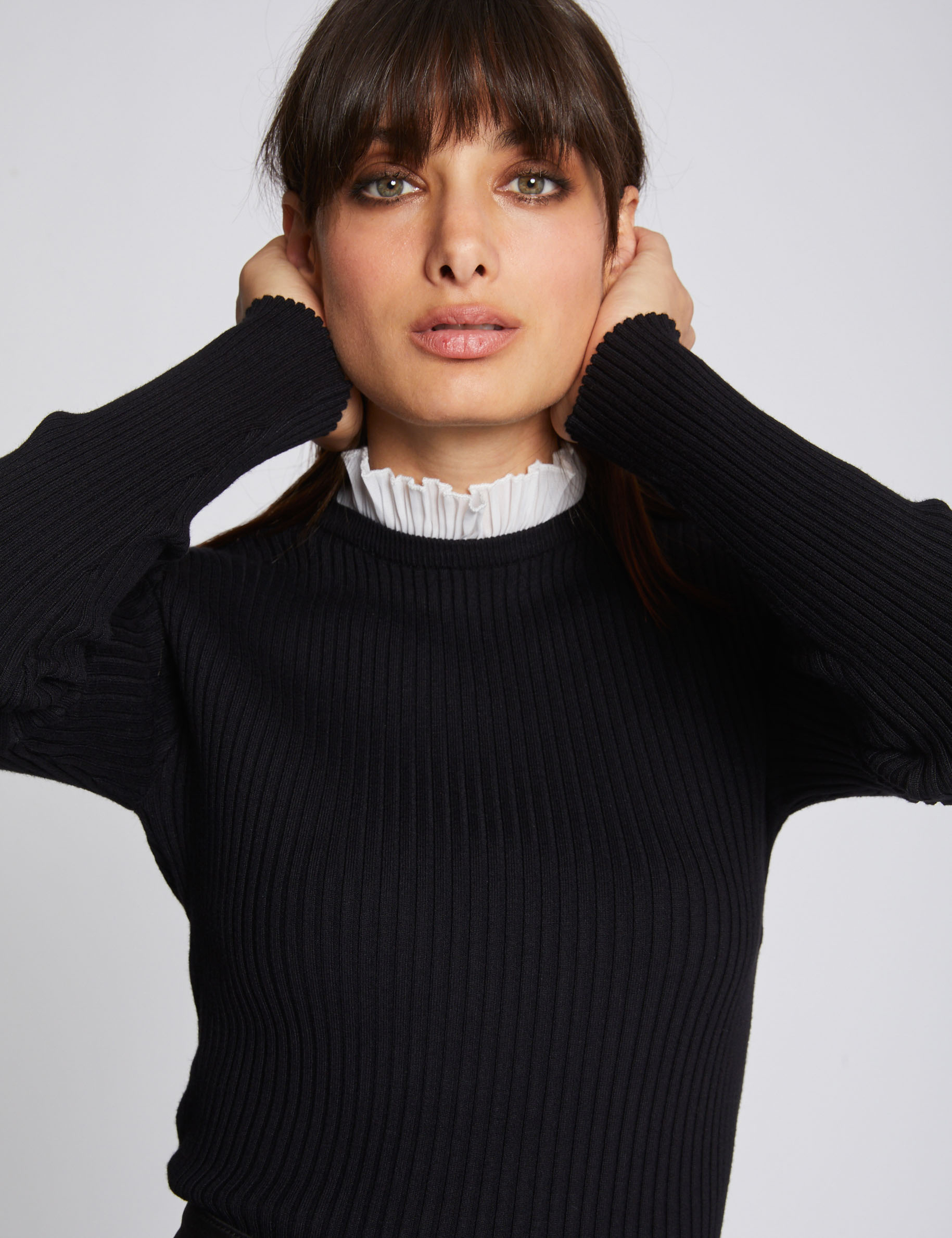Jersey manga larga cuello plisado negro mujer
