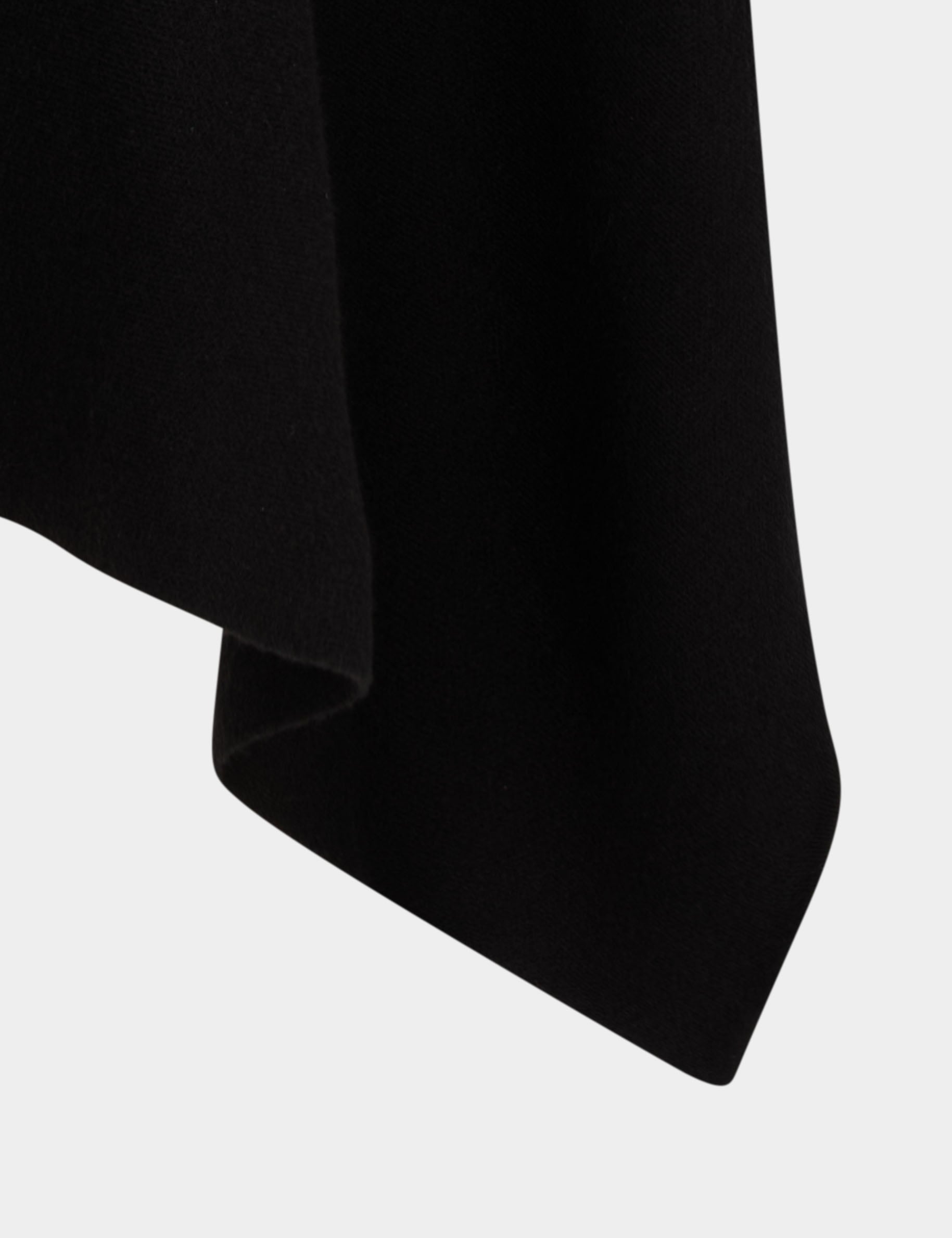 Poncho con cuello abierto negro mujer