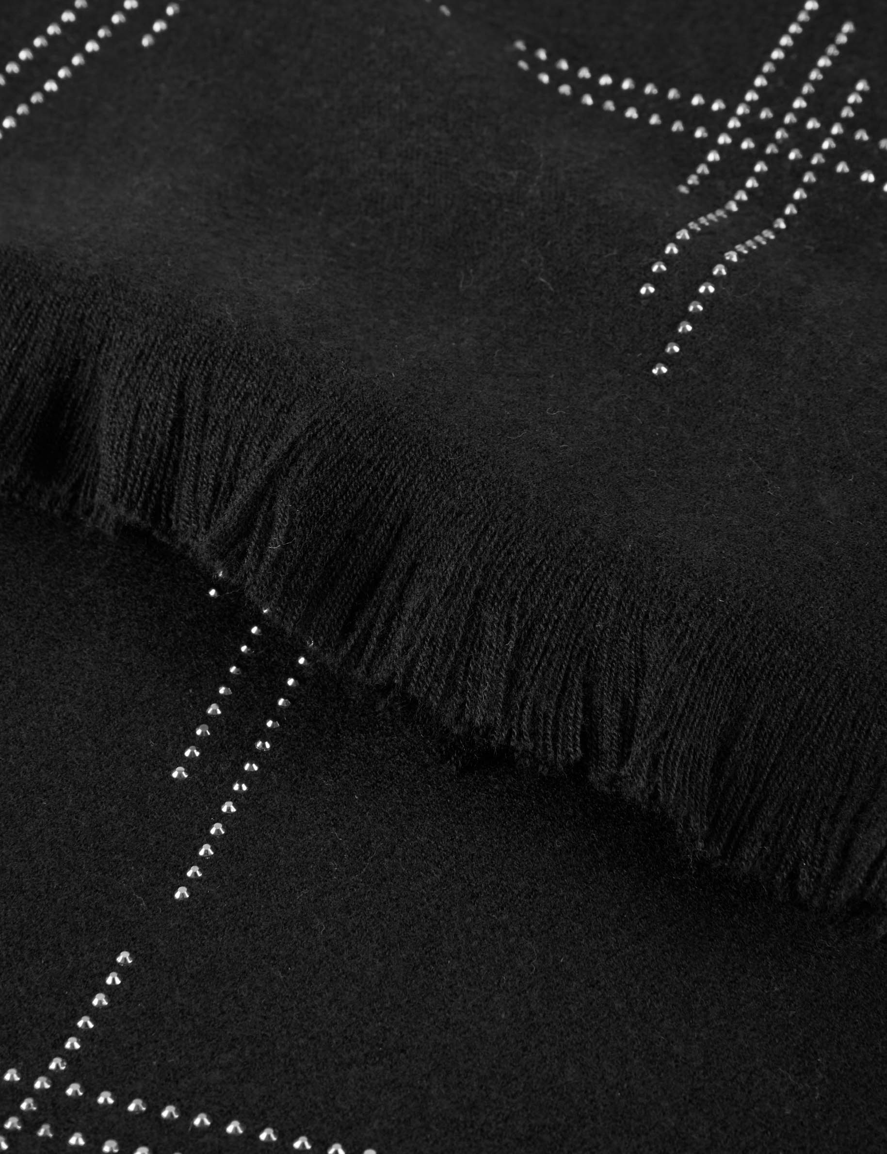 bufanda con strass y flecos negro mujer Bufanda con strass y flecos negro mujer