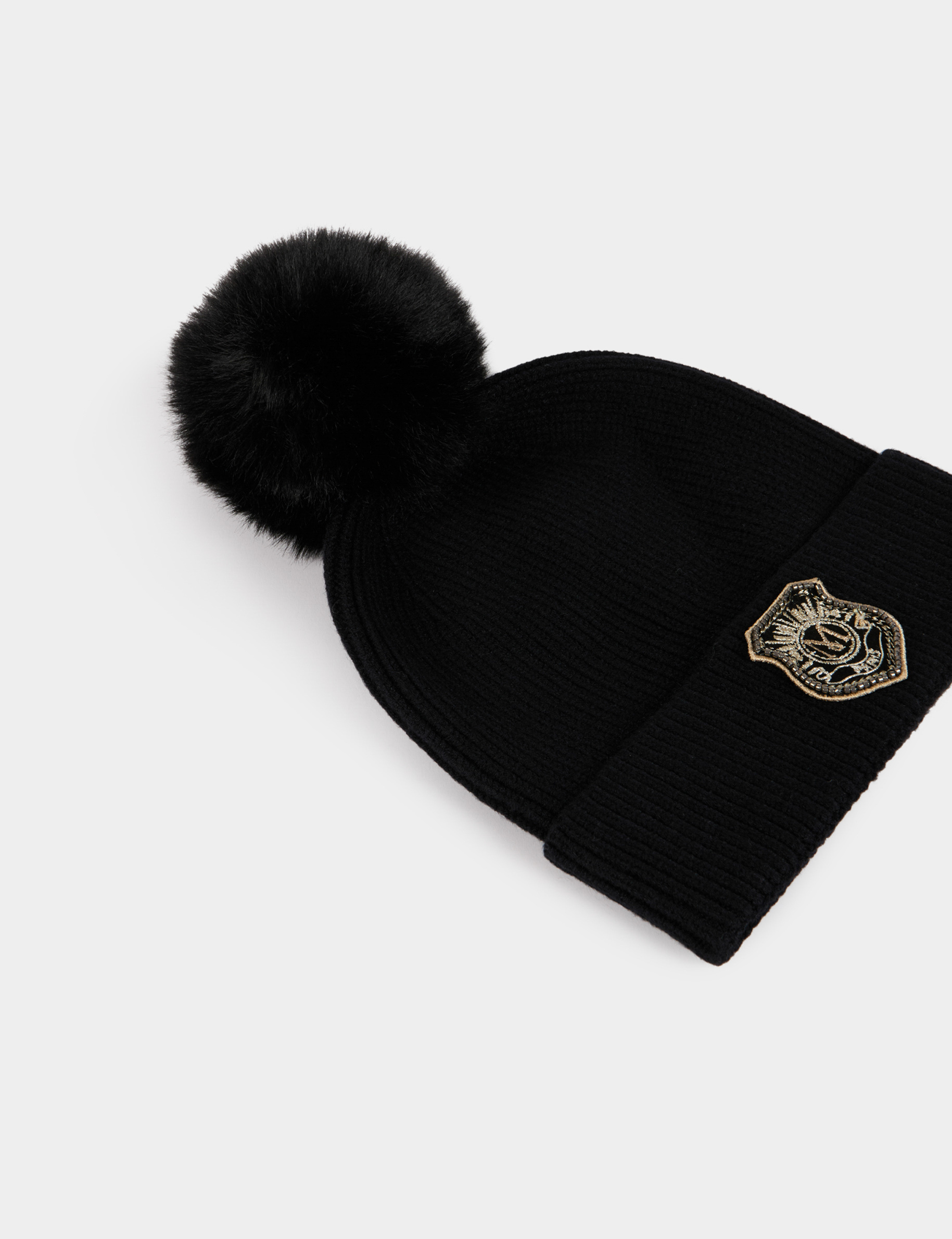 Gorro con pompon negro mujer