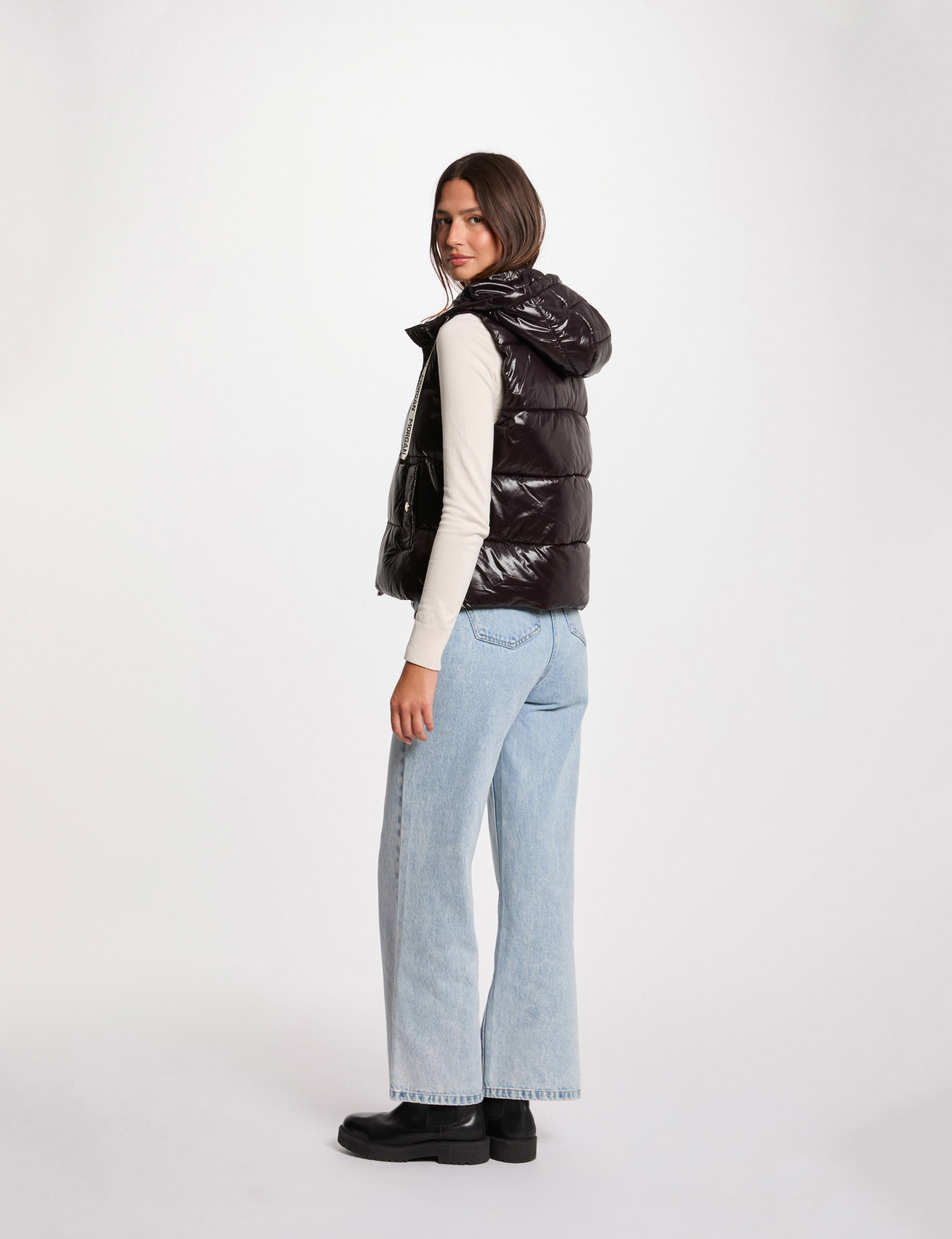 Chaqueta acolchada efecto vinilo negro mujer