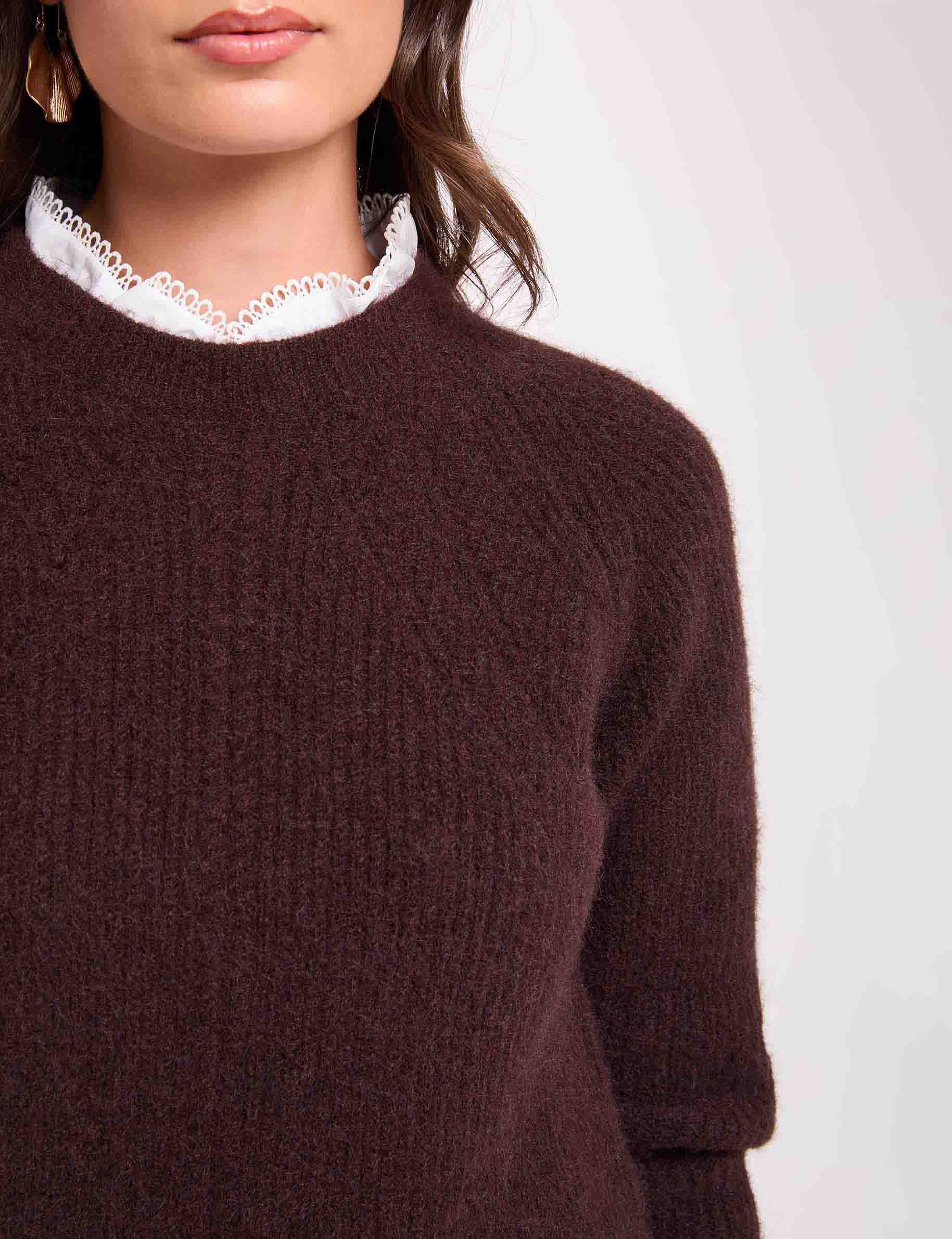 Jersey cuello redondo detalles camisa marr&oacute;n oscuro mujer