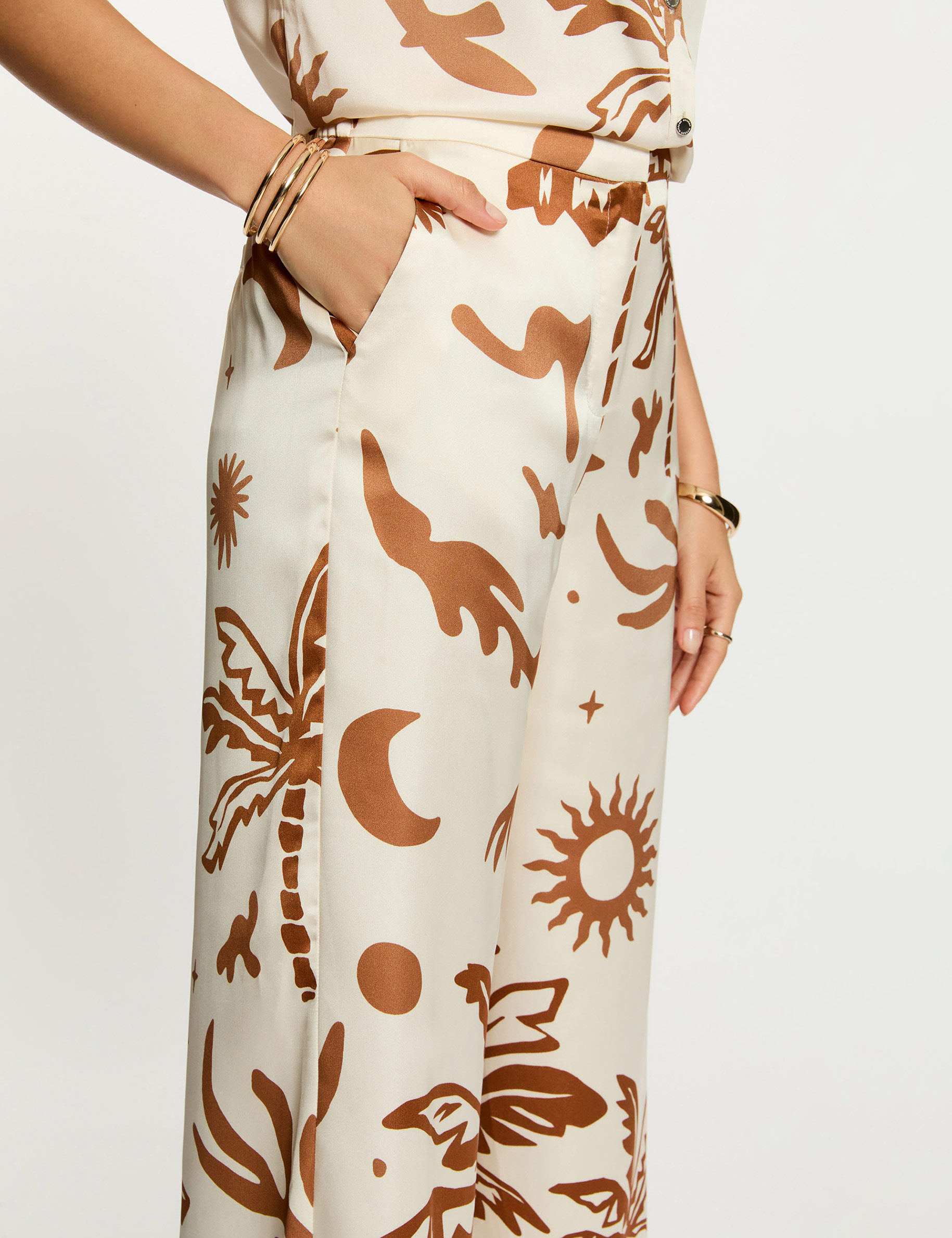 Pantal&oacute;n ancho satinado multicolor mujer