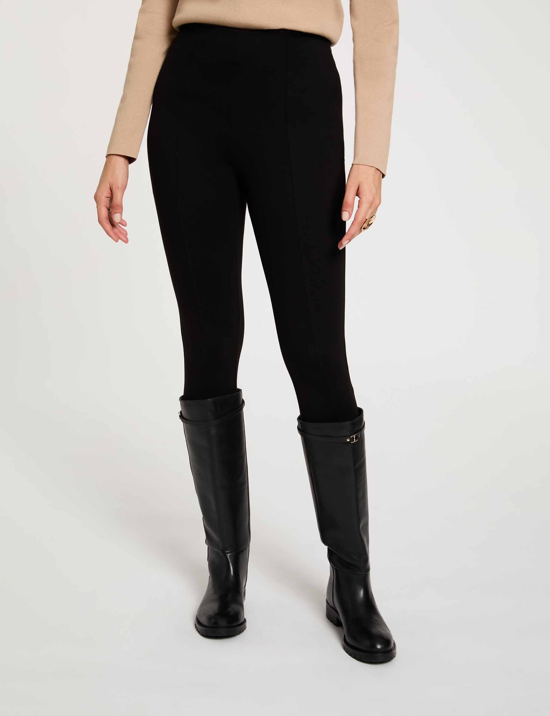 Pantal&oacute;n legging liso negro mujer