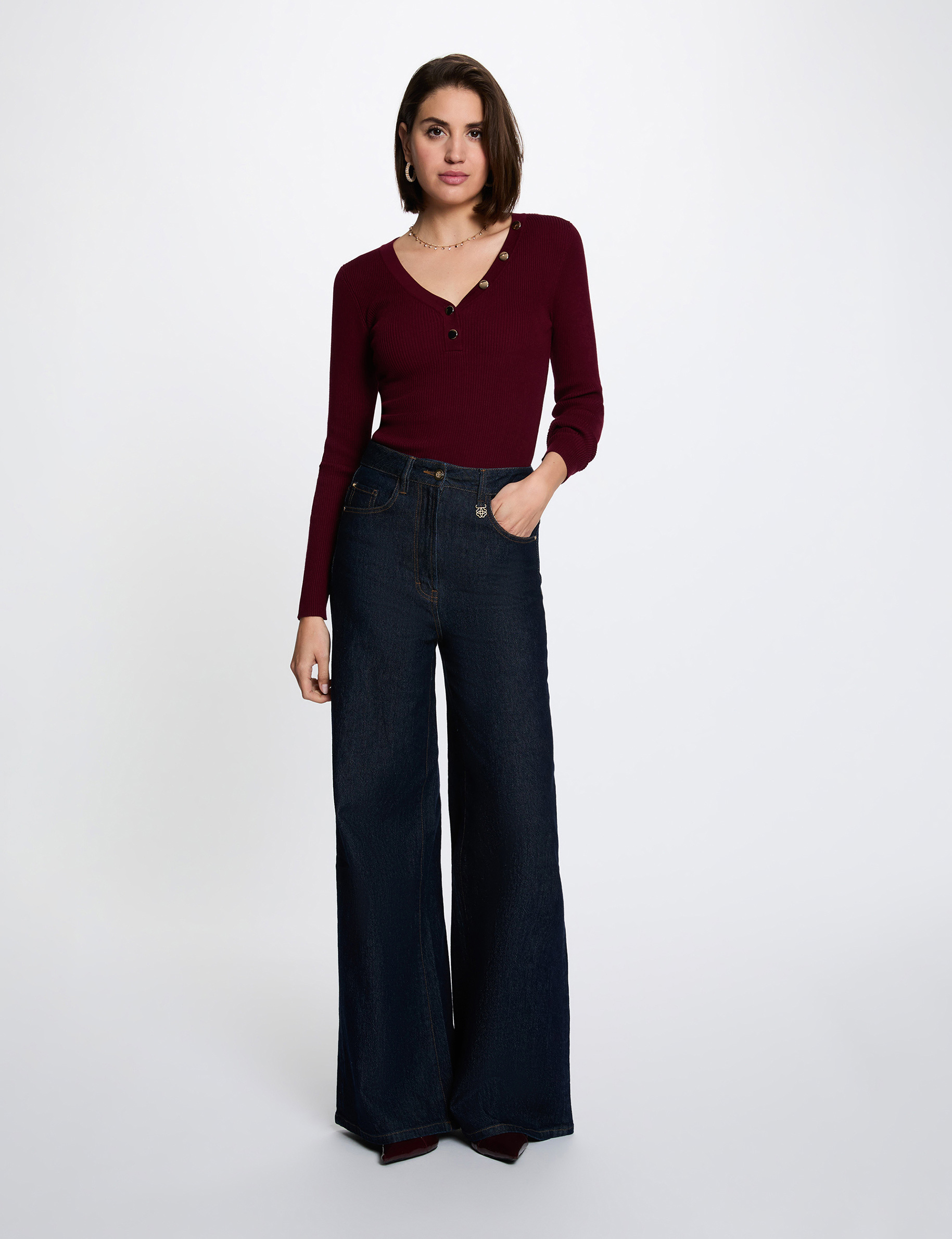 Jersey ajustado con cuello en V burdeos mujer