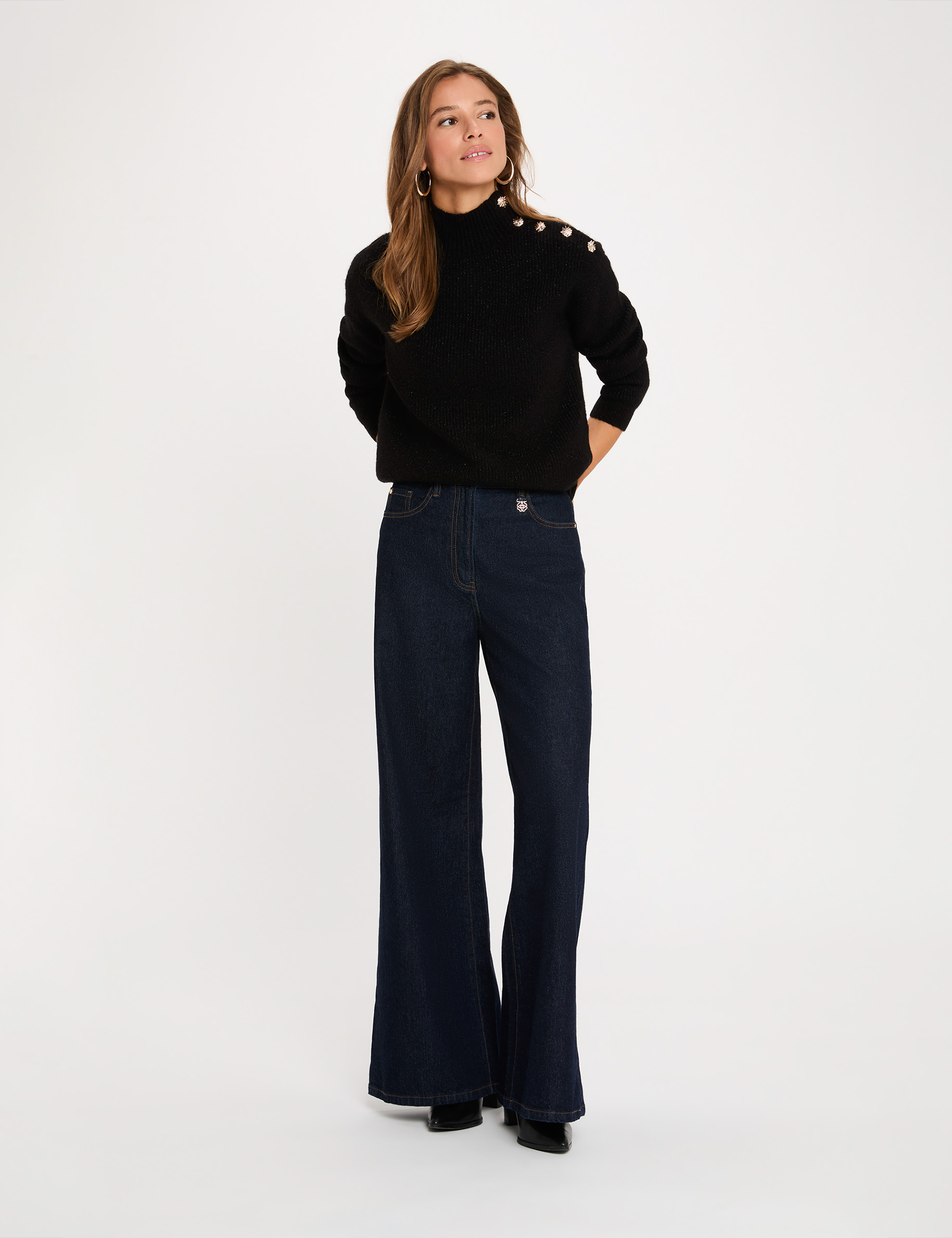 Jersey de cuello alto negro mujer