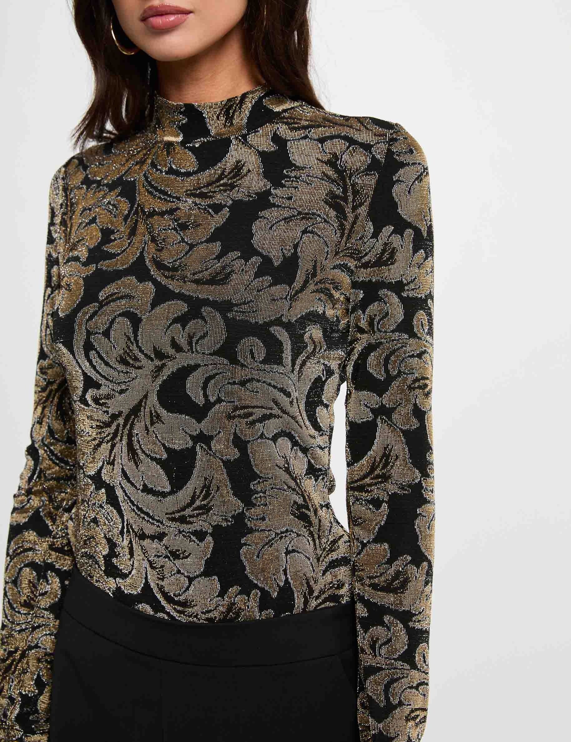Camiseta de cuello alto negro mujer