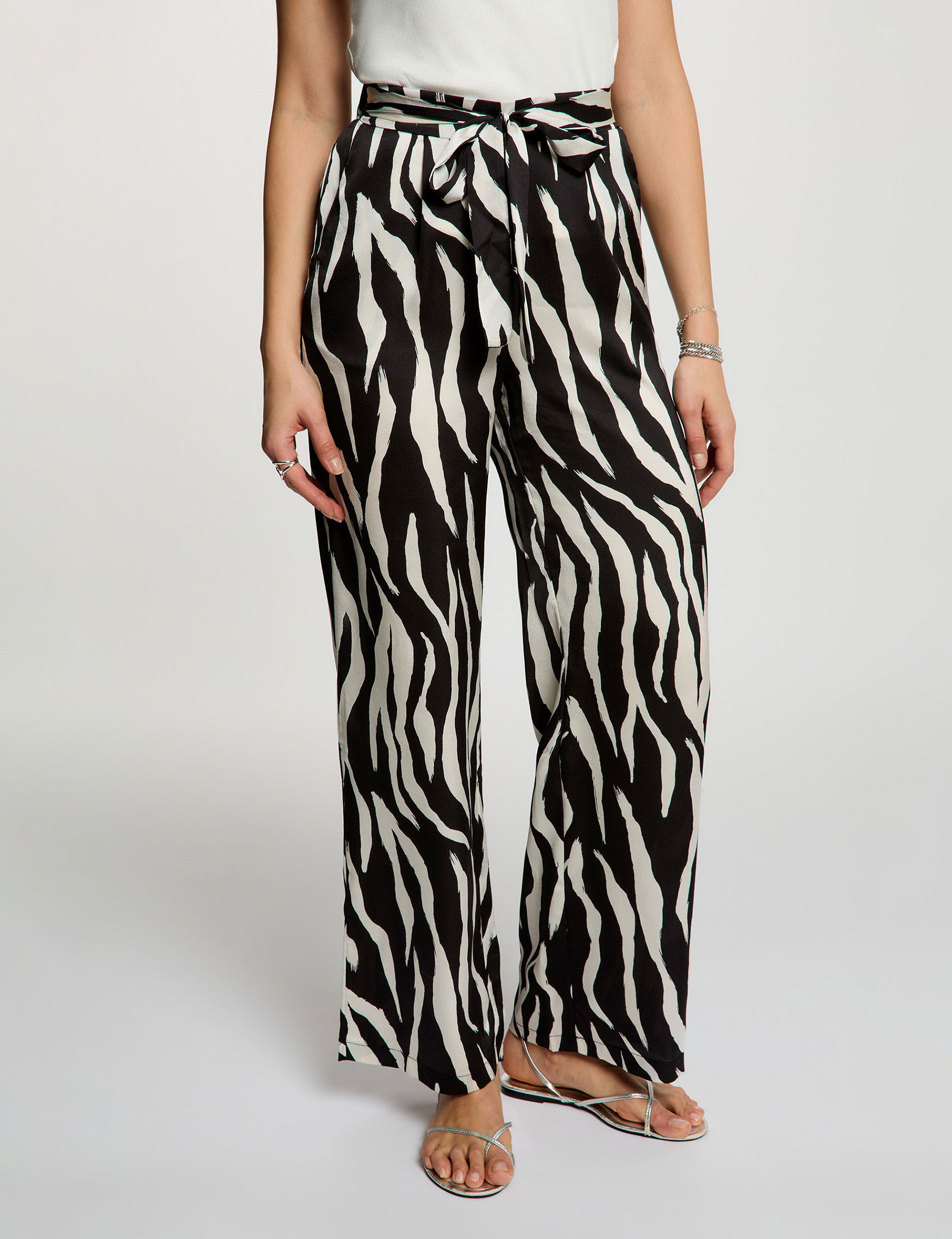 Pantal&oacute;n fluido estampado multicolor mujer