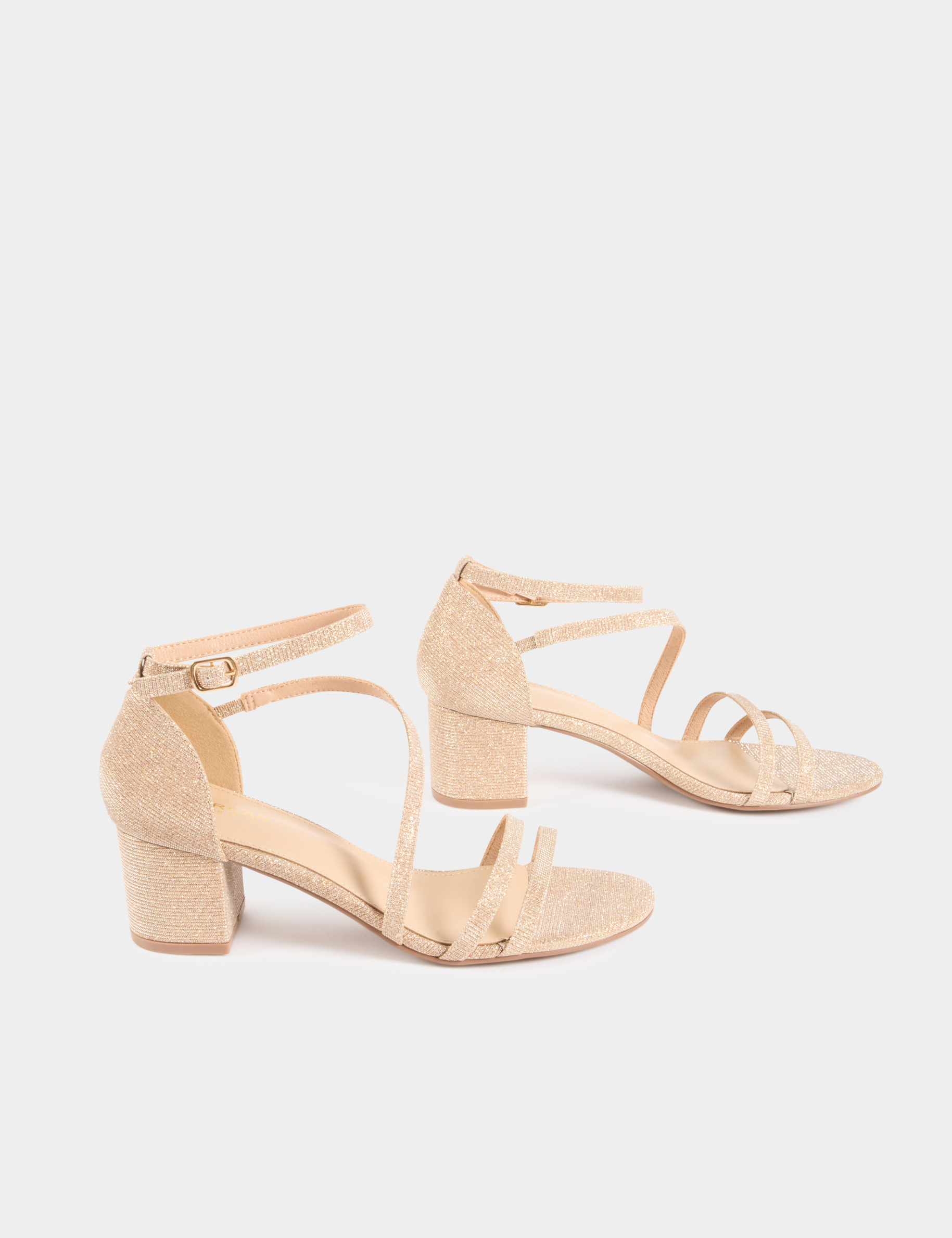 sandalias de tacon metalizadas beige mujer Sandalias de tacón metalizadas beige mujer