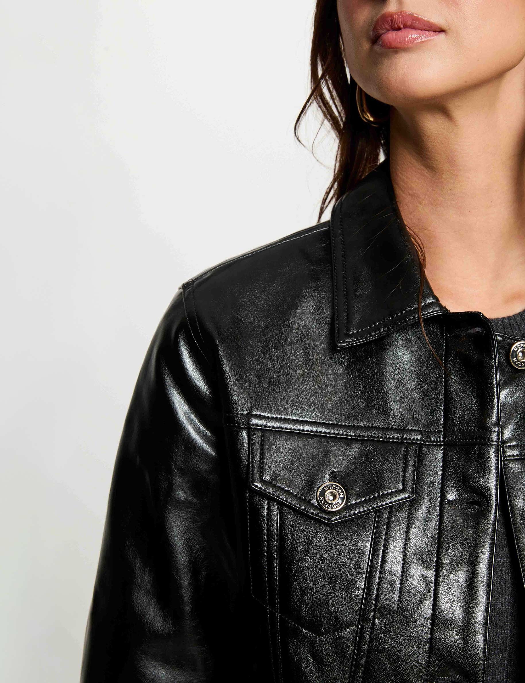 Chaqueta acolchada de cuero sint&eacute;tico negro mujer