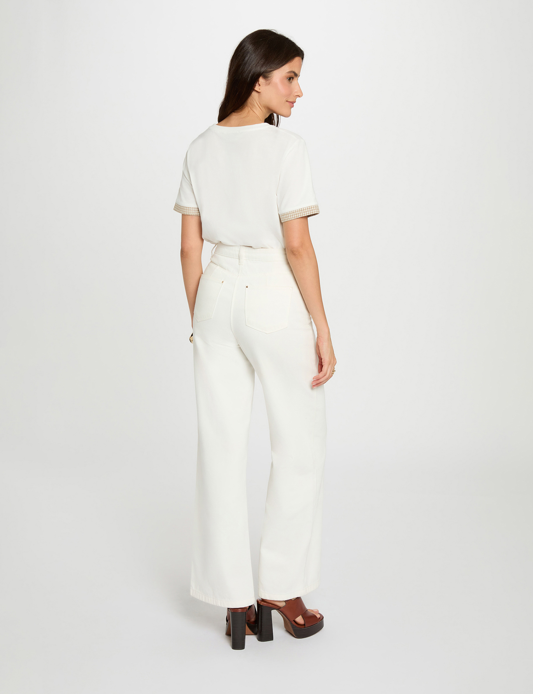 Camiseta corta cuello redondo blanco mujer