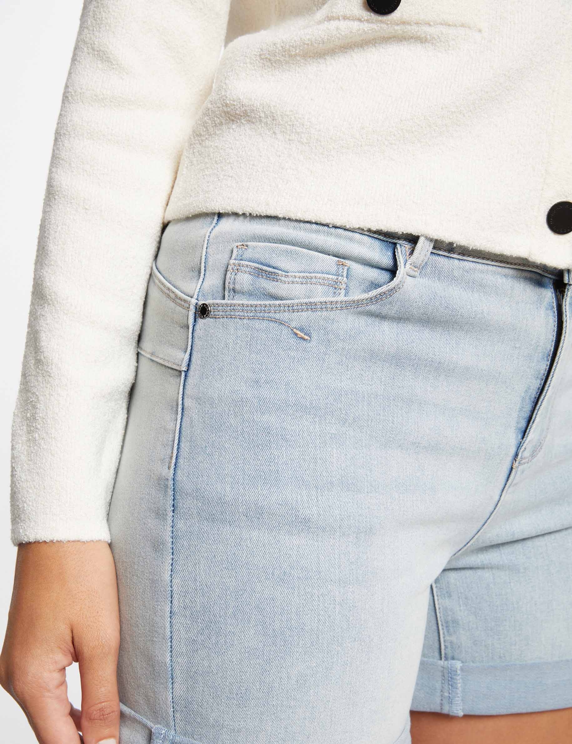 Short vaquero recto denim descolorido mujer