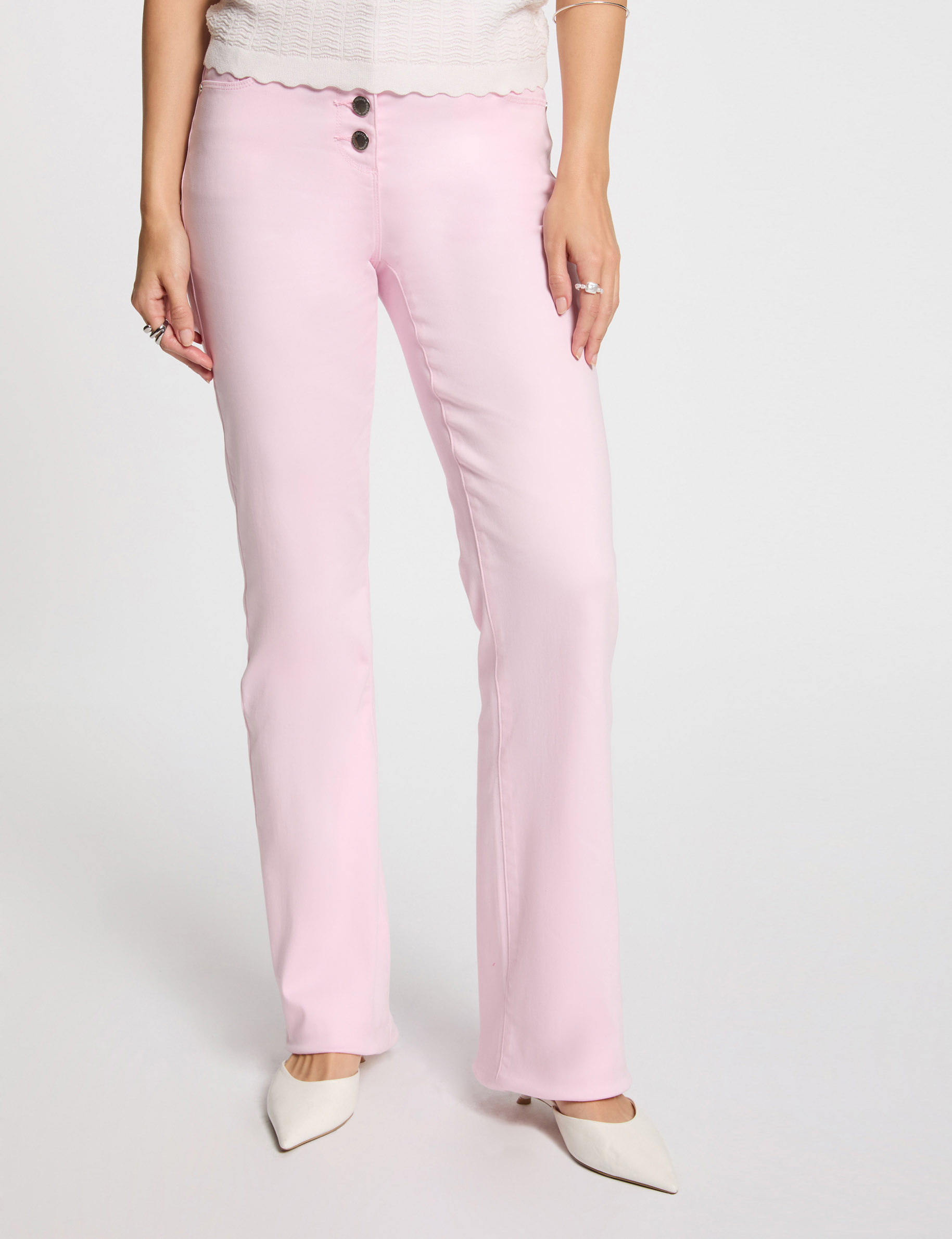 Pantalón boot-cut abotonado rosa pastel mujer