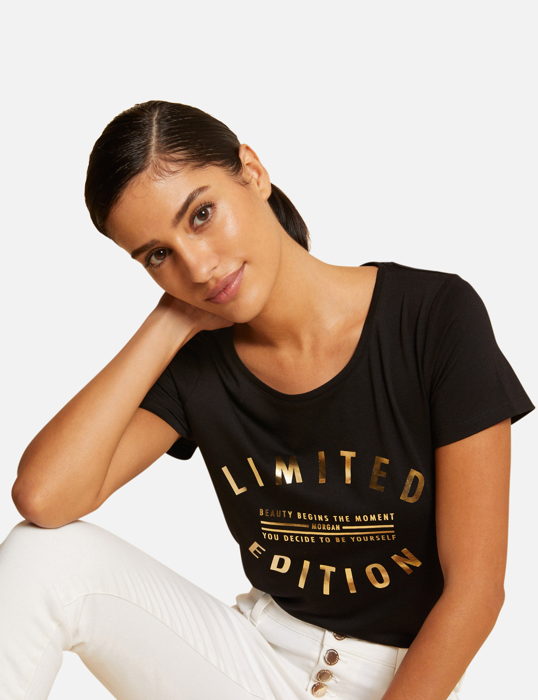 Camiseta de manga corta con mensaje negro mujer Camiseta de manga corta con mensaje negro mujer