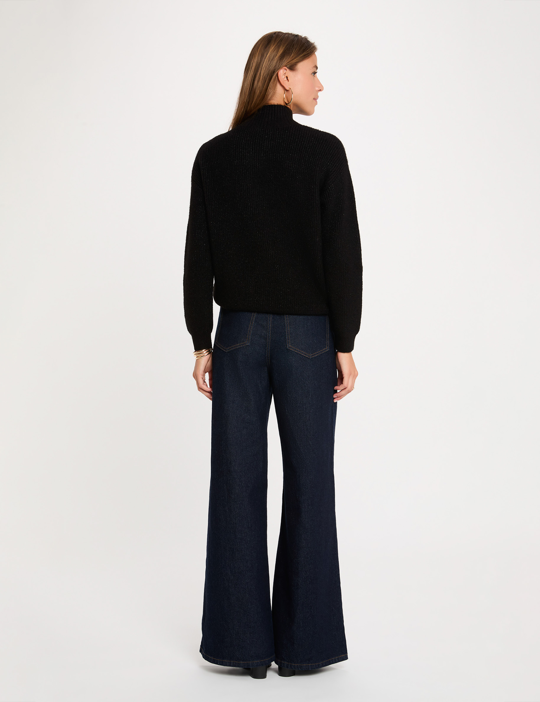 Jersey de cuello alto negro mujer