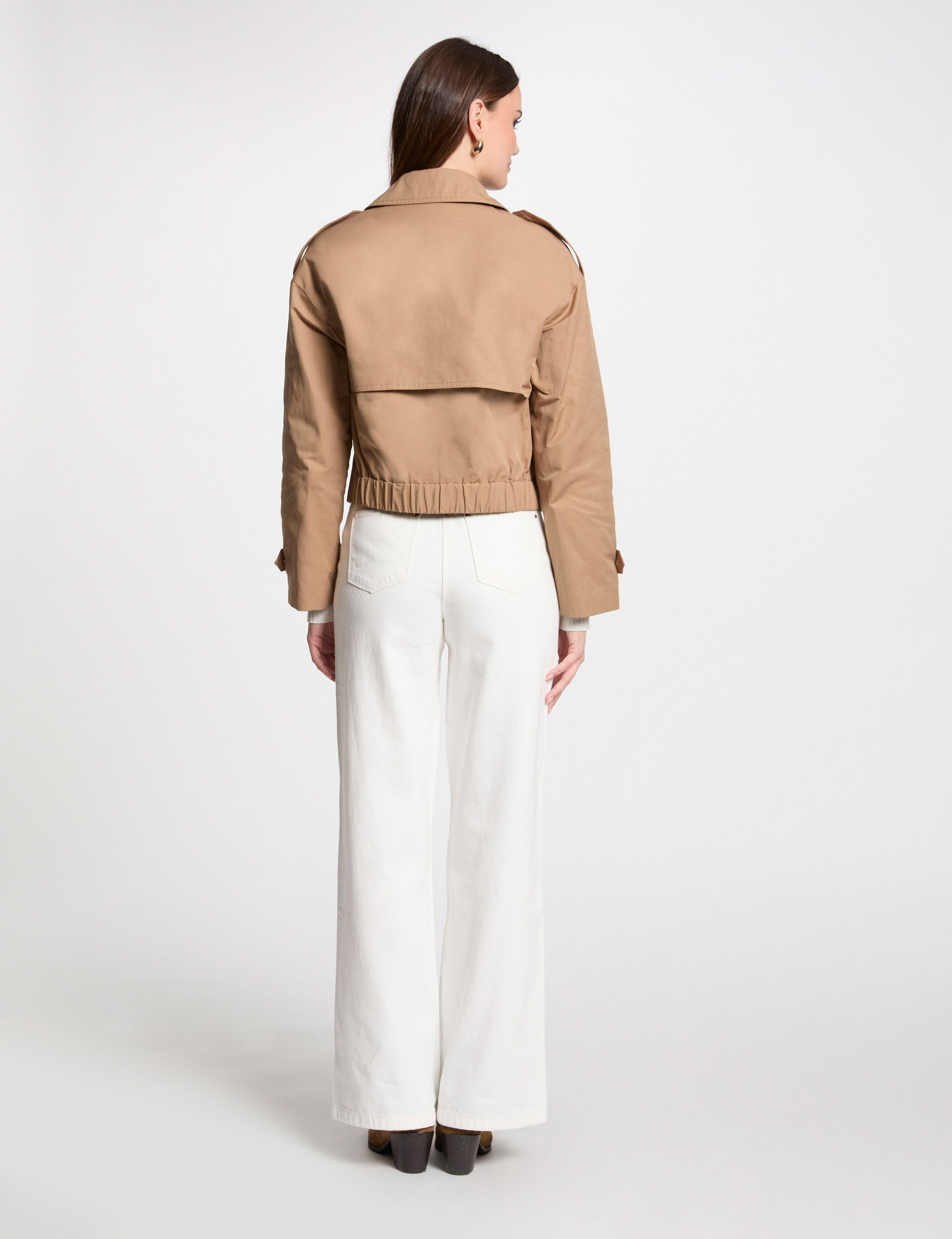 Vaquero pernera ancha cinturón blanco mujer