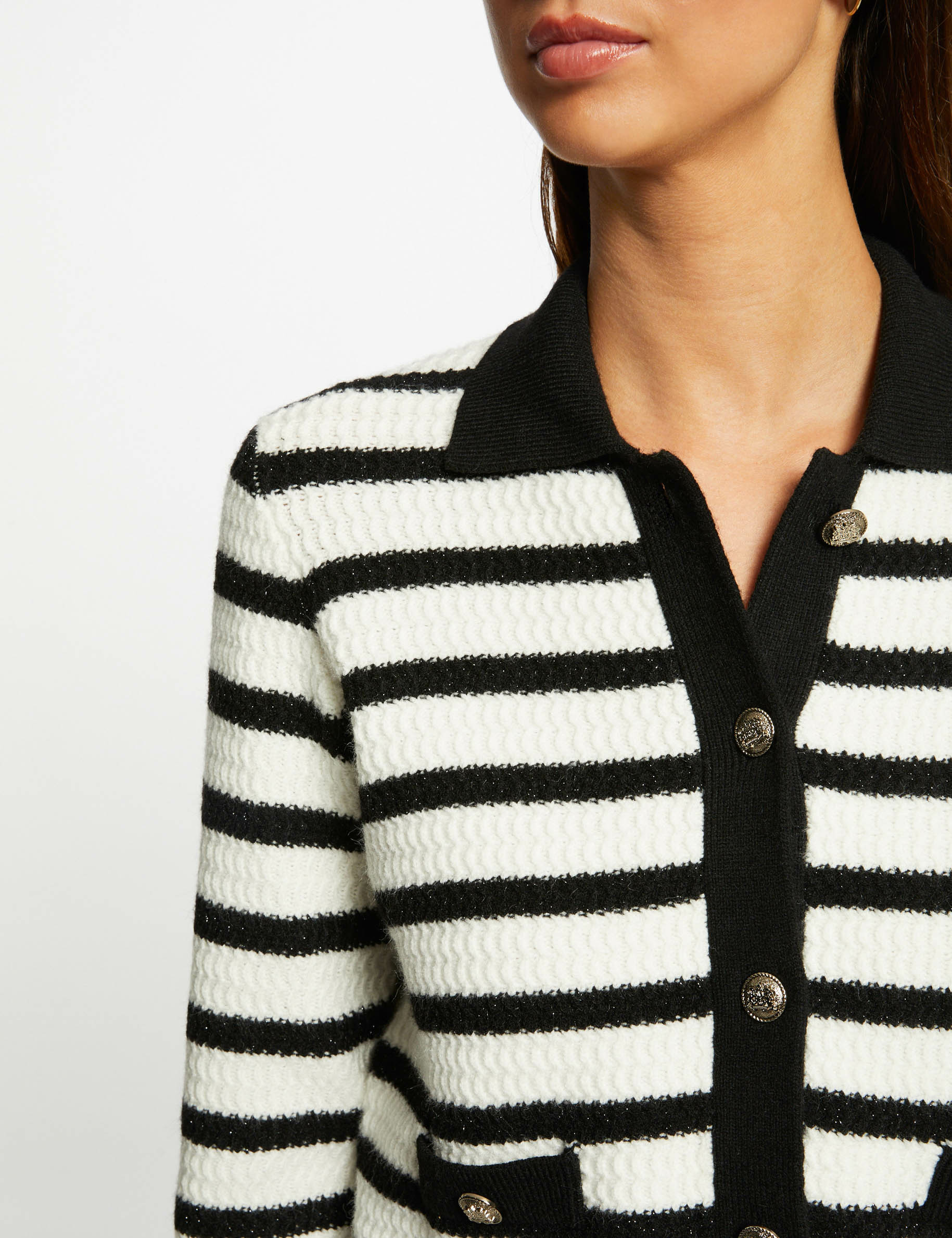 cardigan recto abotonado con rayas crudo mujer Cárdigan recto abotonado con rayas crudo mujer