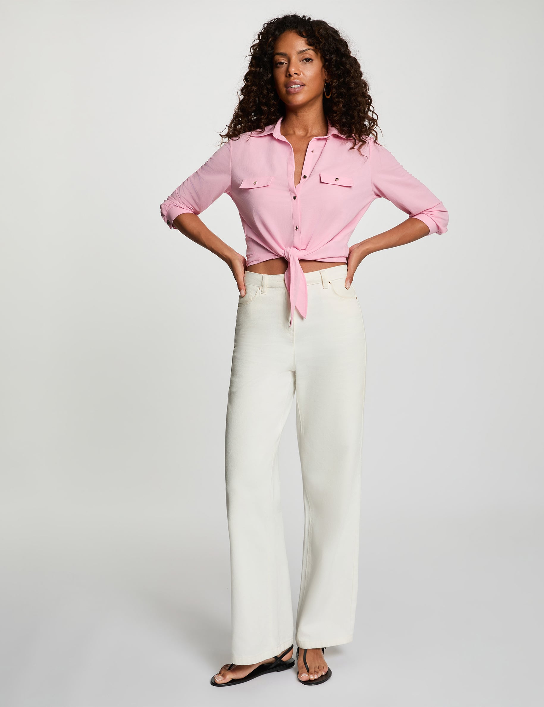 Camisa anudada con cuello abierto rosa pastel mujer