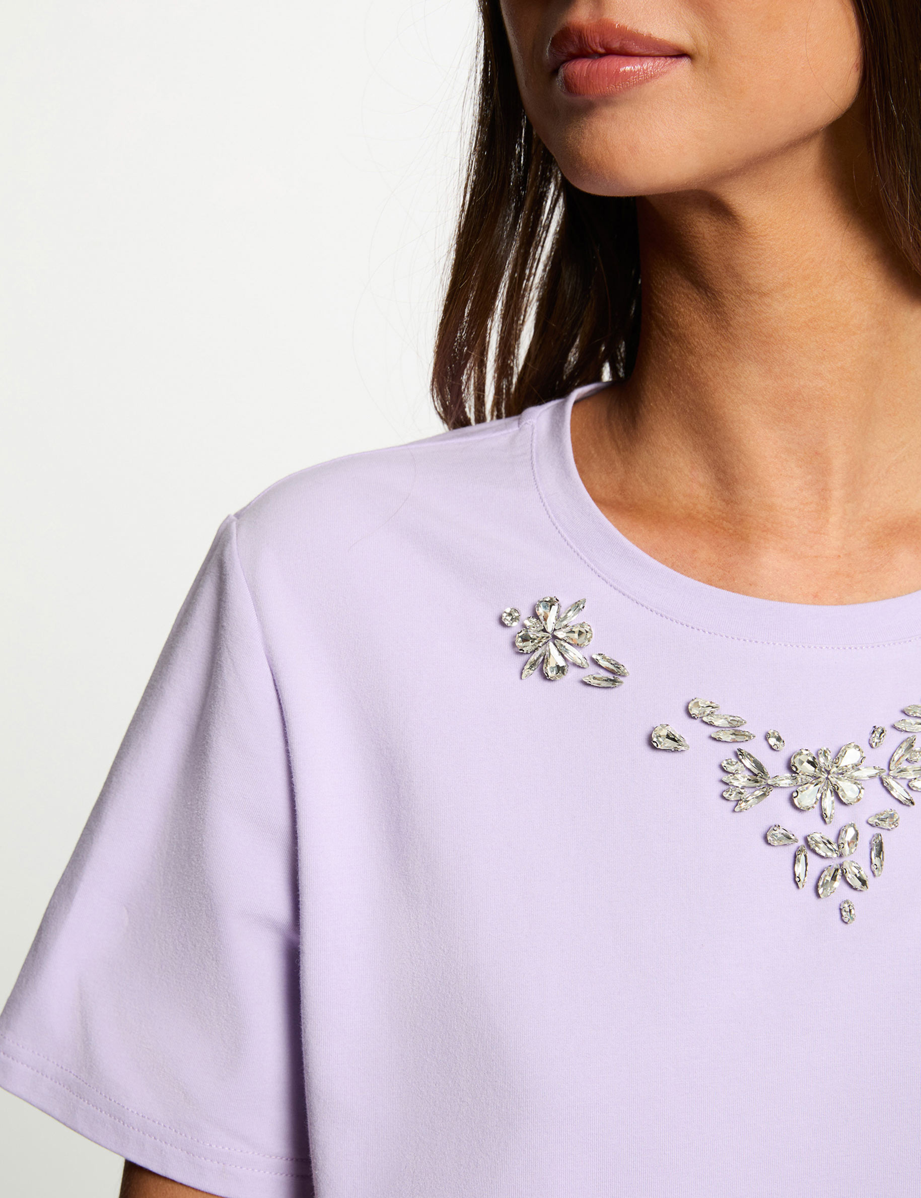 Camiseta de strass manga corta morado mujer