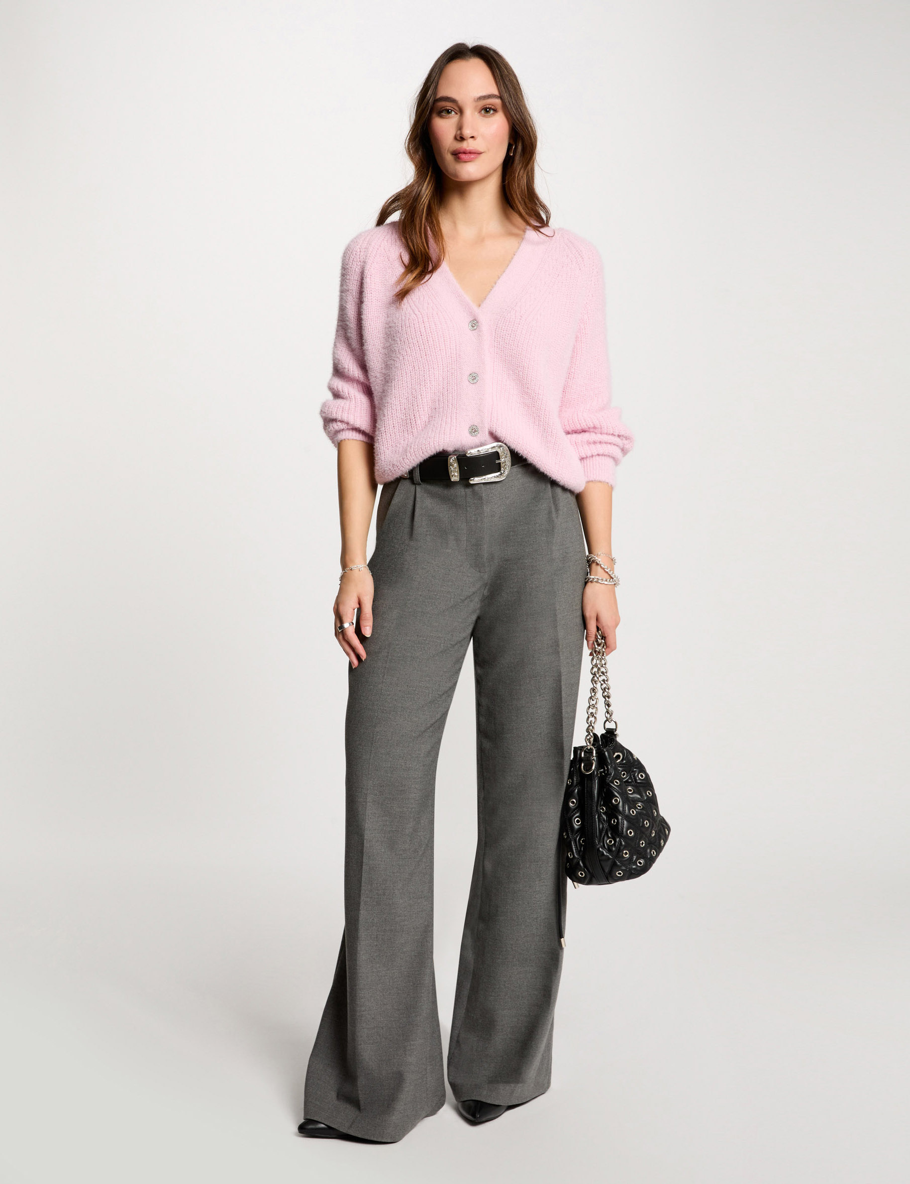 Pantal&oacute;n pernera ancha pinzas gris claro mujer