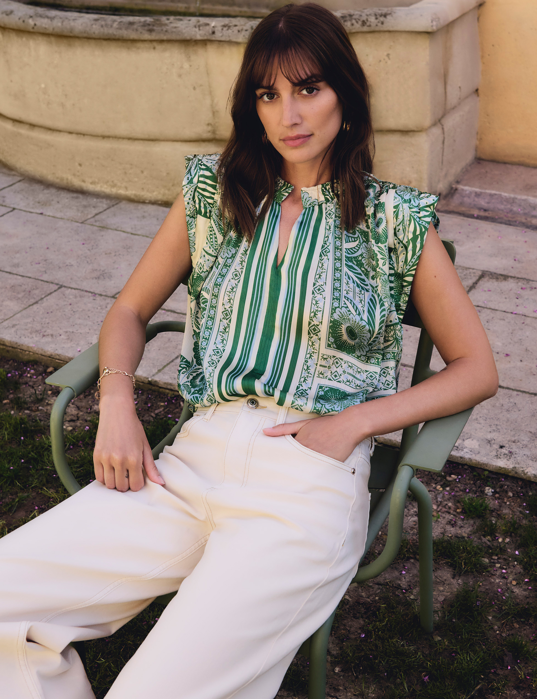 Blusa sin mangas cuello v multicolor mujer