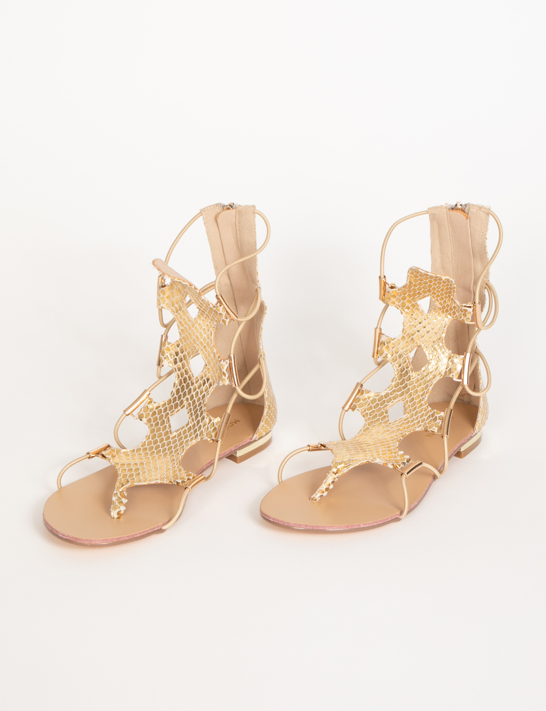 Sandalias estilo gladiador efecto pit&oacute;n dorado mujer
