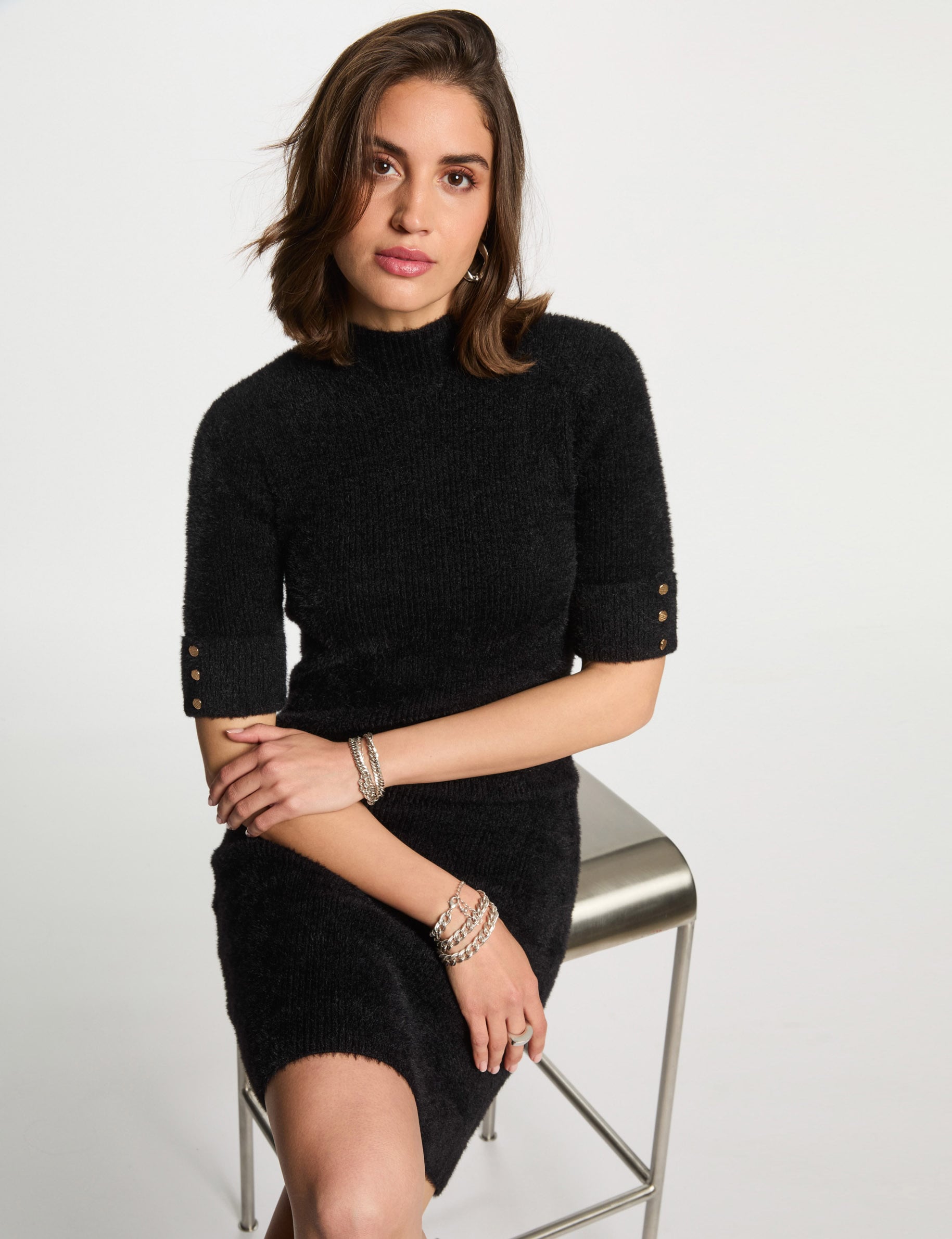 Vestido de punto ajustado manga corta negro mujer