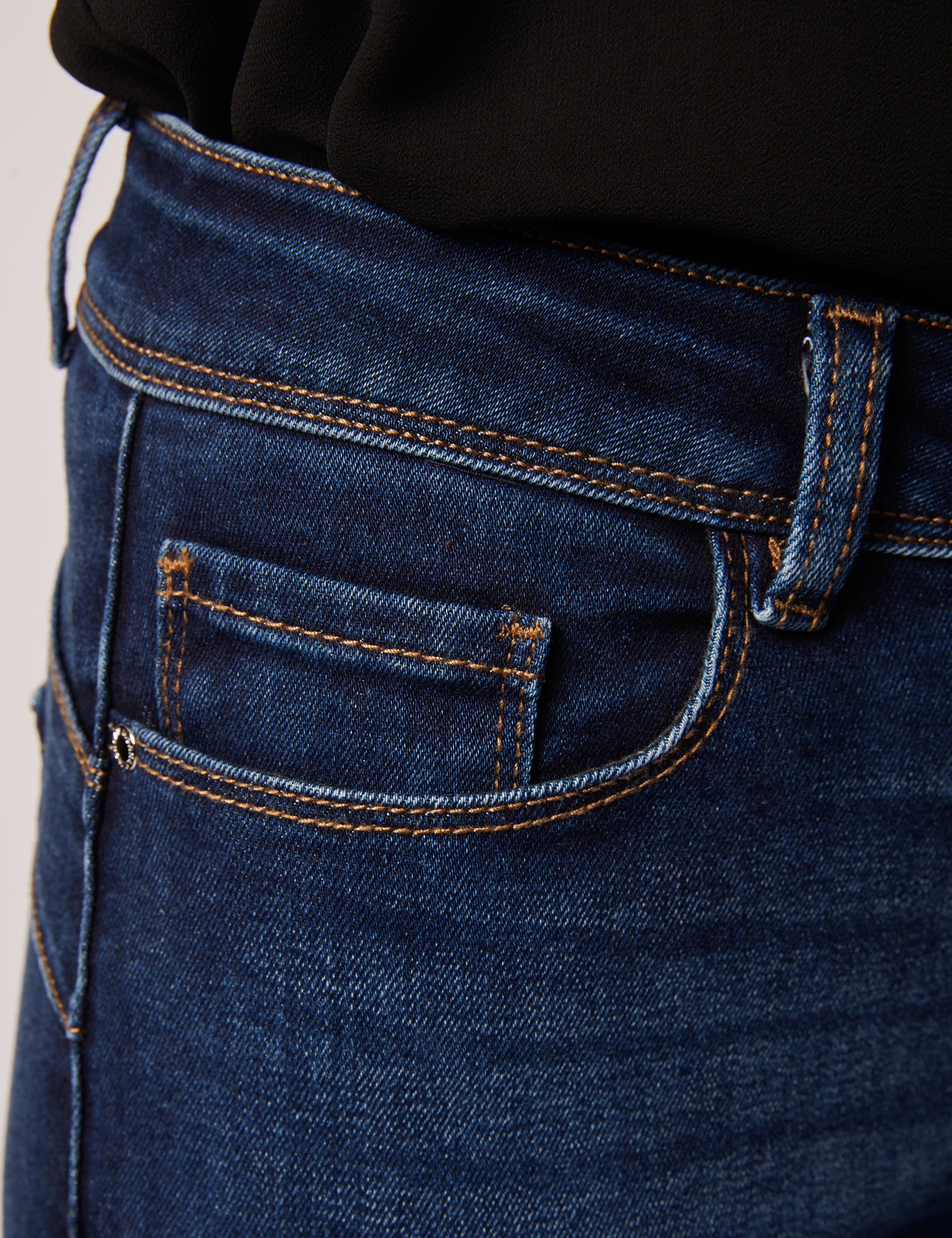 Vaquero slim talle est&aacute;ndar vaquero stone mujer
