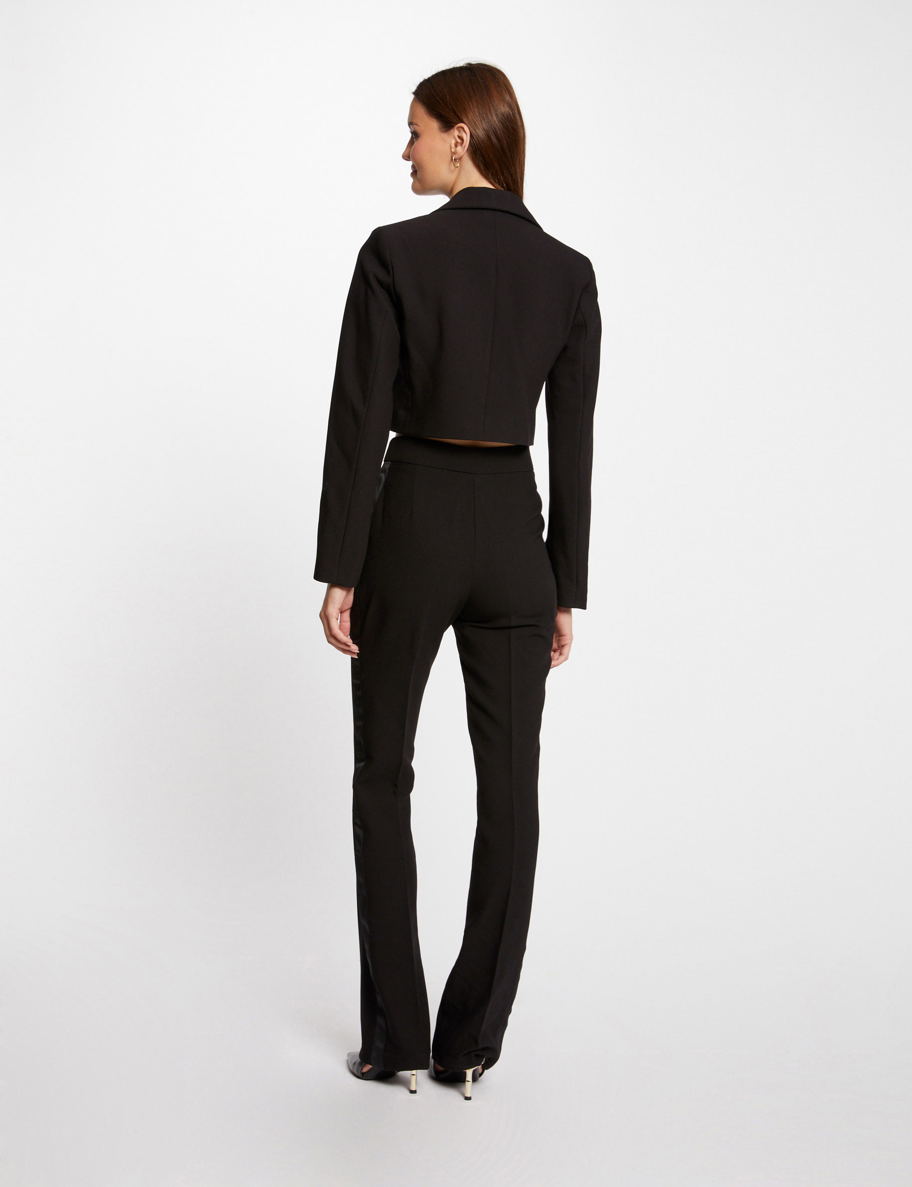 Americana de esmoquin cuello de satén negro mujer