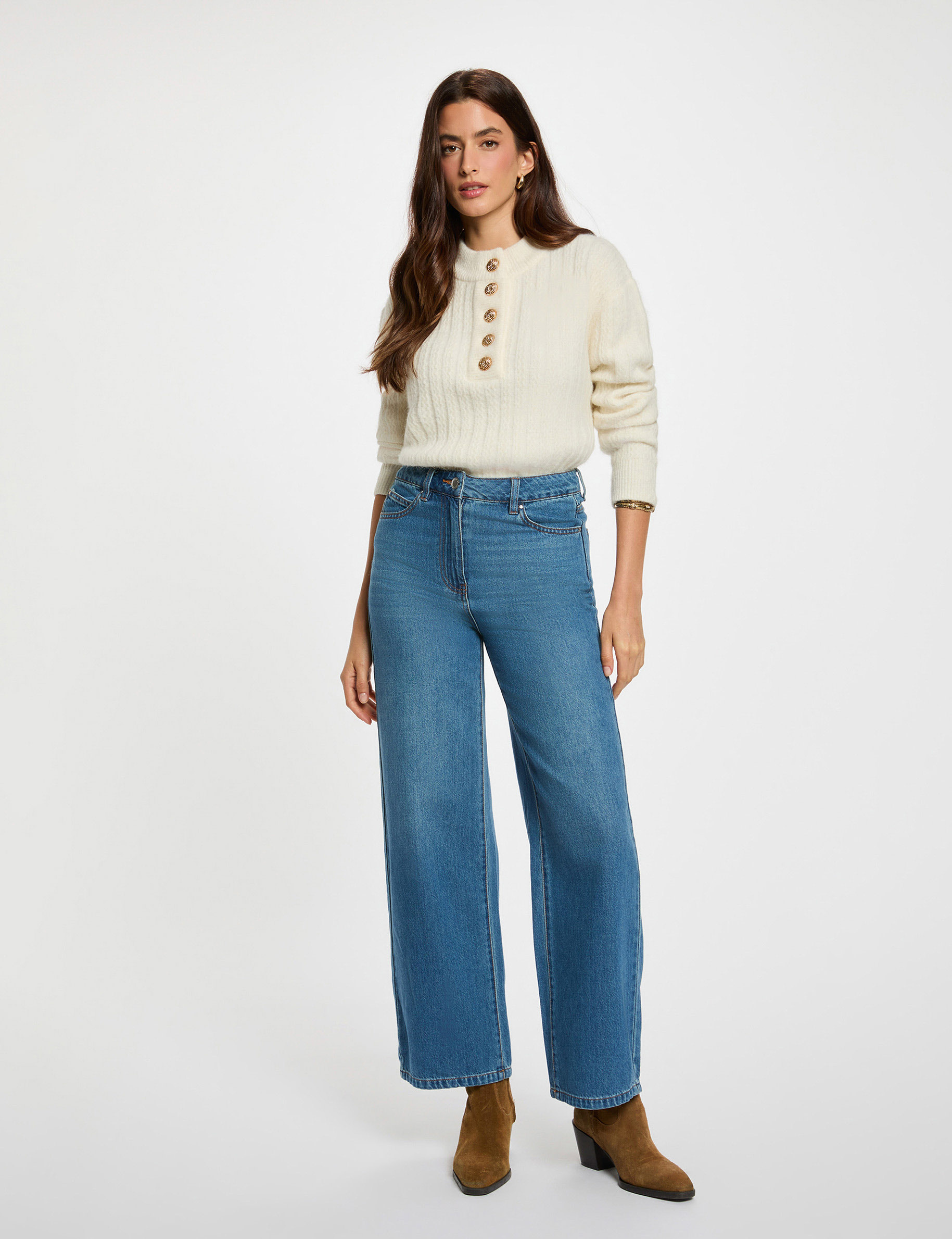 Jersey corto de cuello alto marfil mujer