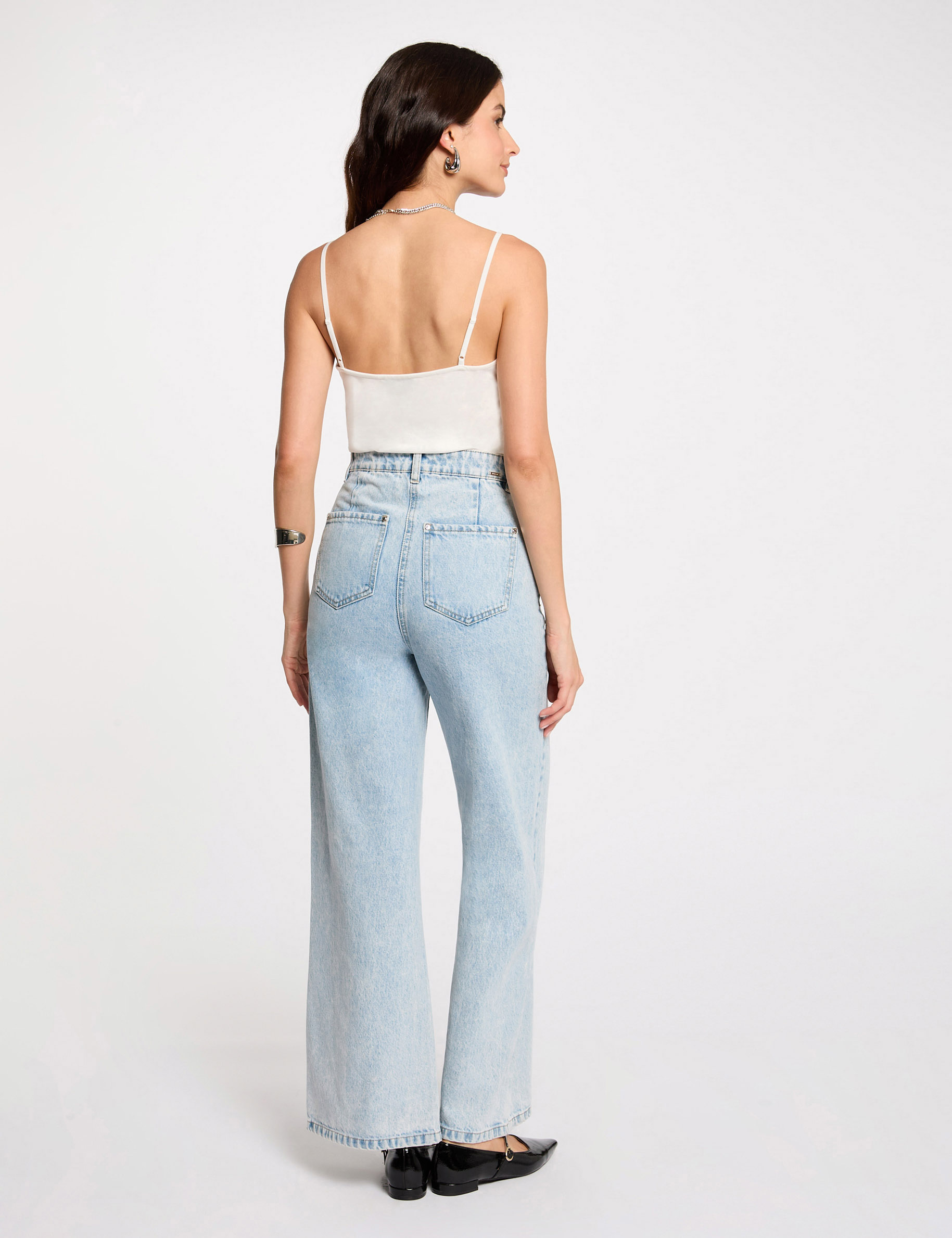 Top de encaje con cuello en v marfil mujer