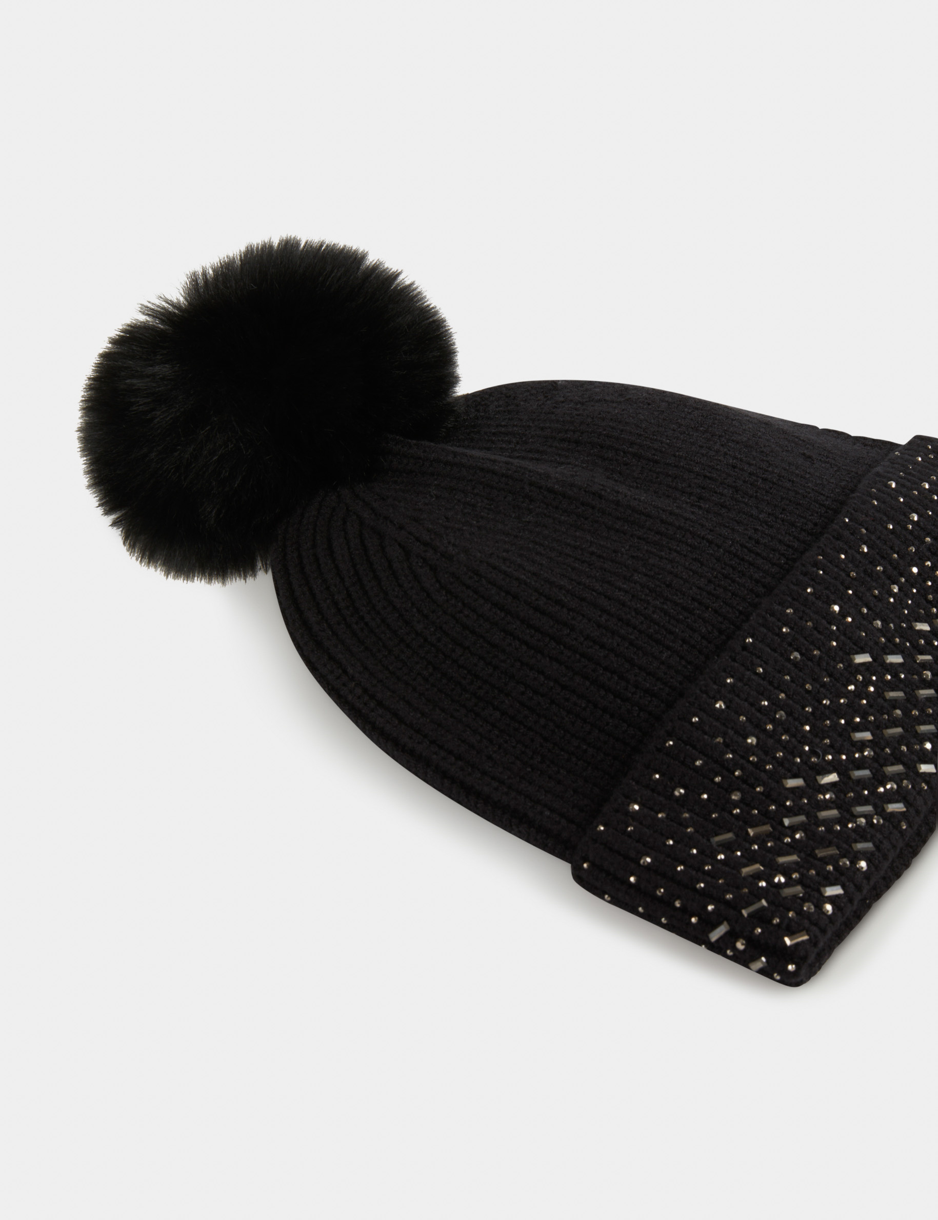 gorro con strass y pompon negro mujer Gorro con strass y pompón negro mujer