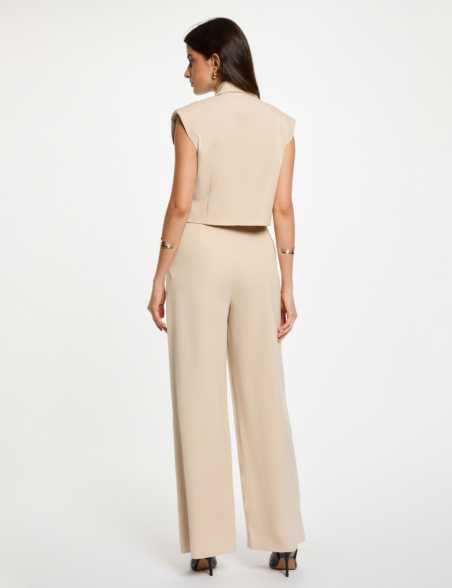 Chaleco cropped beige mujer