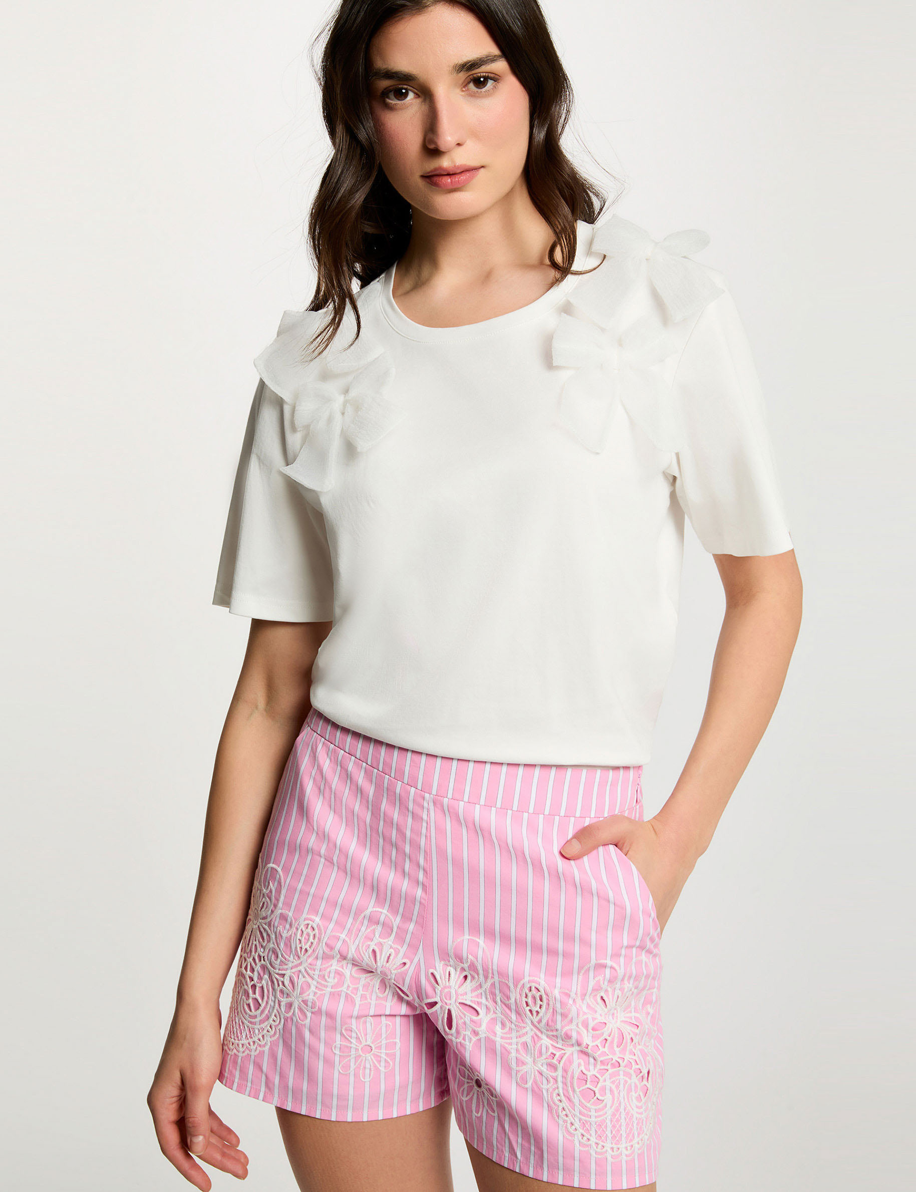Pantal&oacute;n corto de cintura alta rosa mujer