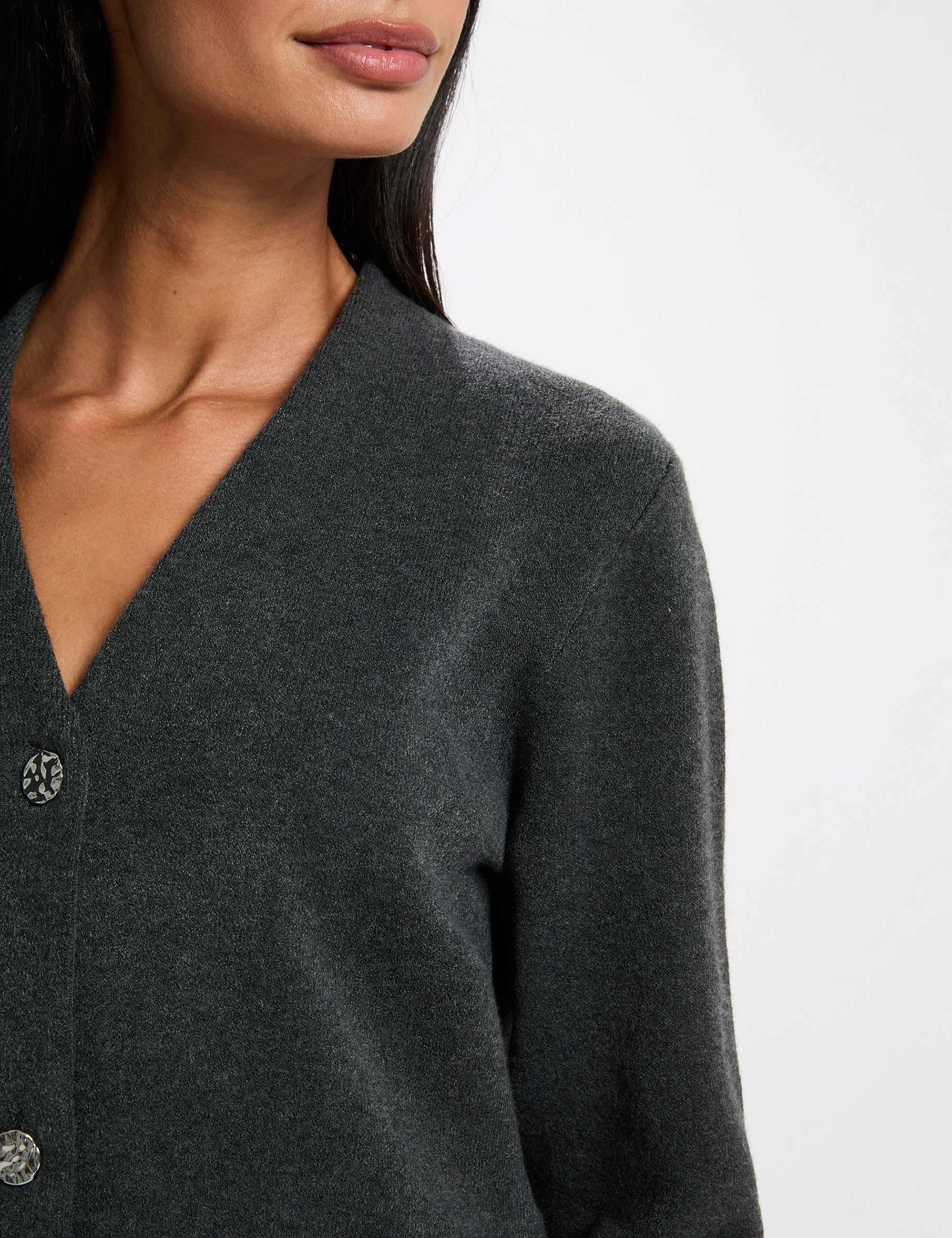 C&aacute;rdigan de punto con cuello en V gris oscuro mujer