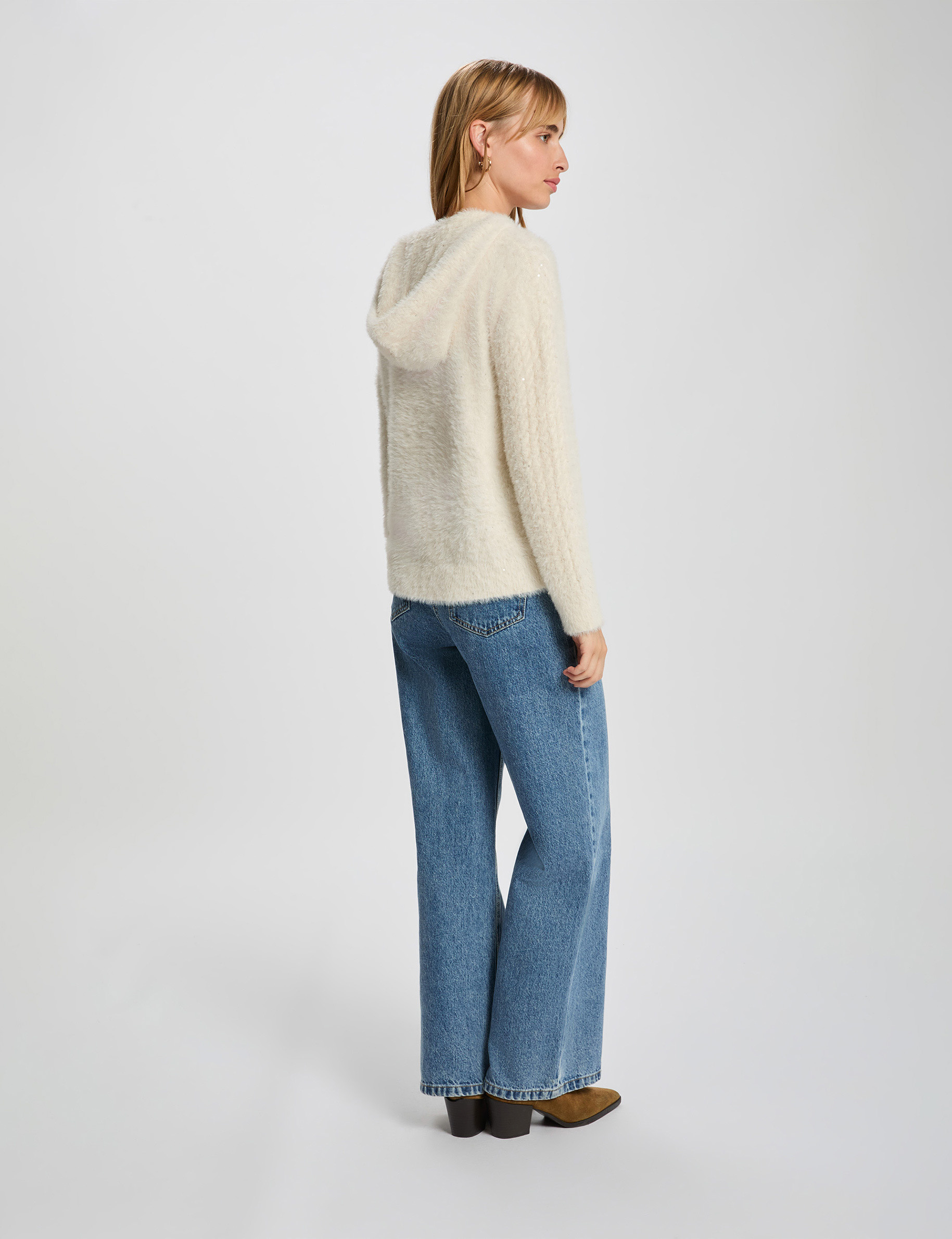 Jersey con capucha y lentejuelas marfil mujer